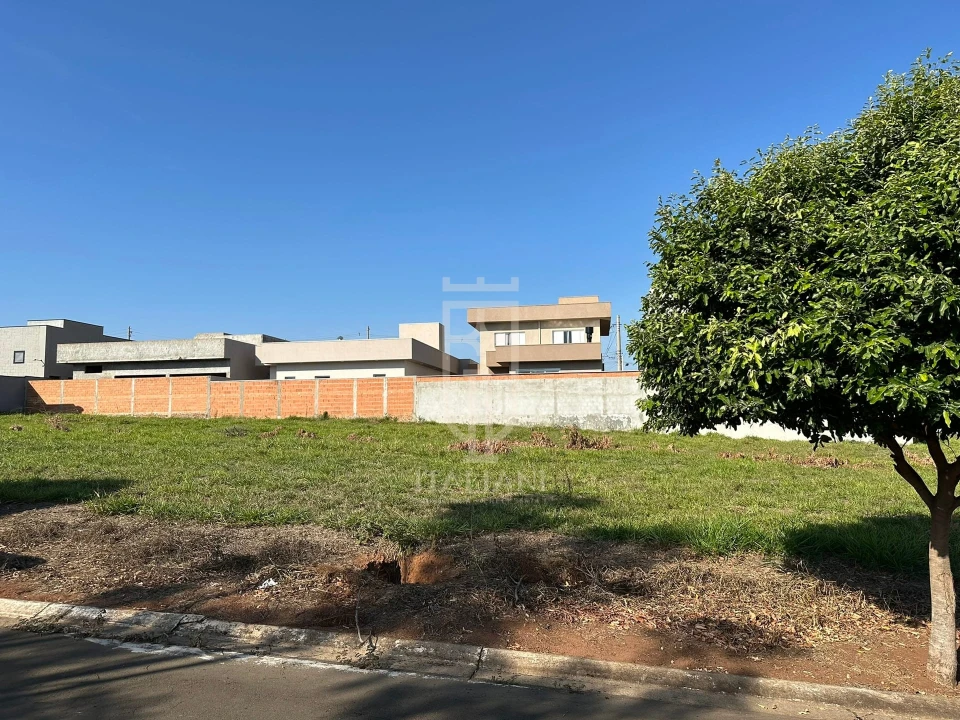 Imagens do imóveis Terreno Lote Plano à venda no Condomínio Residencial Vila Toscana, Mogi Mirim, SP