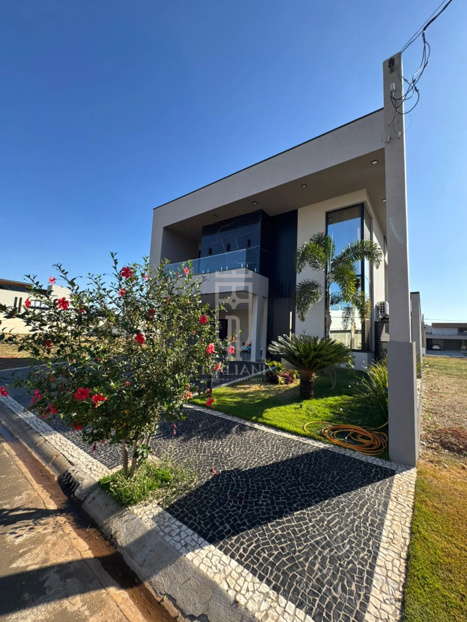 Imagens do imóveis Luxuoso Sobrado com 4 Suítes no Condomínio Residencial Vale Verde – Mogi Guaçu