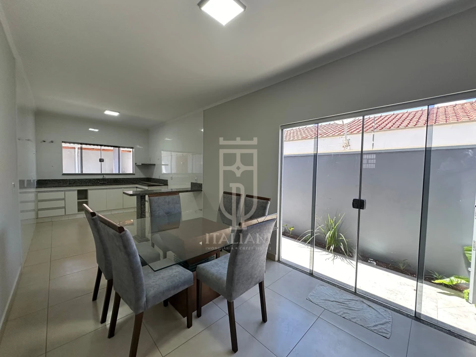 Imagens do imóveis Casa Térrea Com Três Quartos sendo Duas Suítes Jardim Longato Mogi Mirim SP