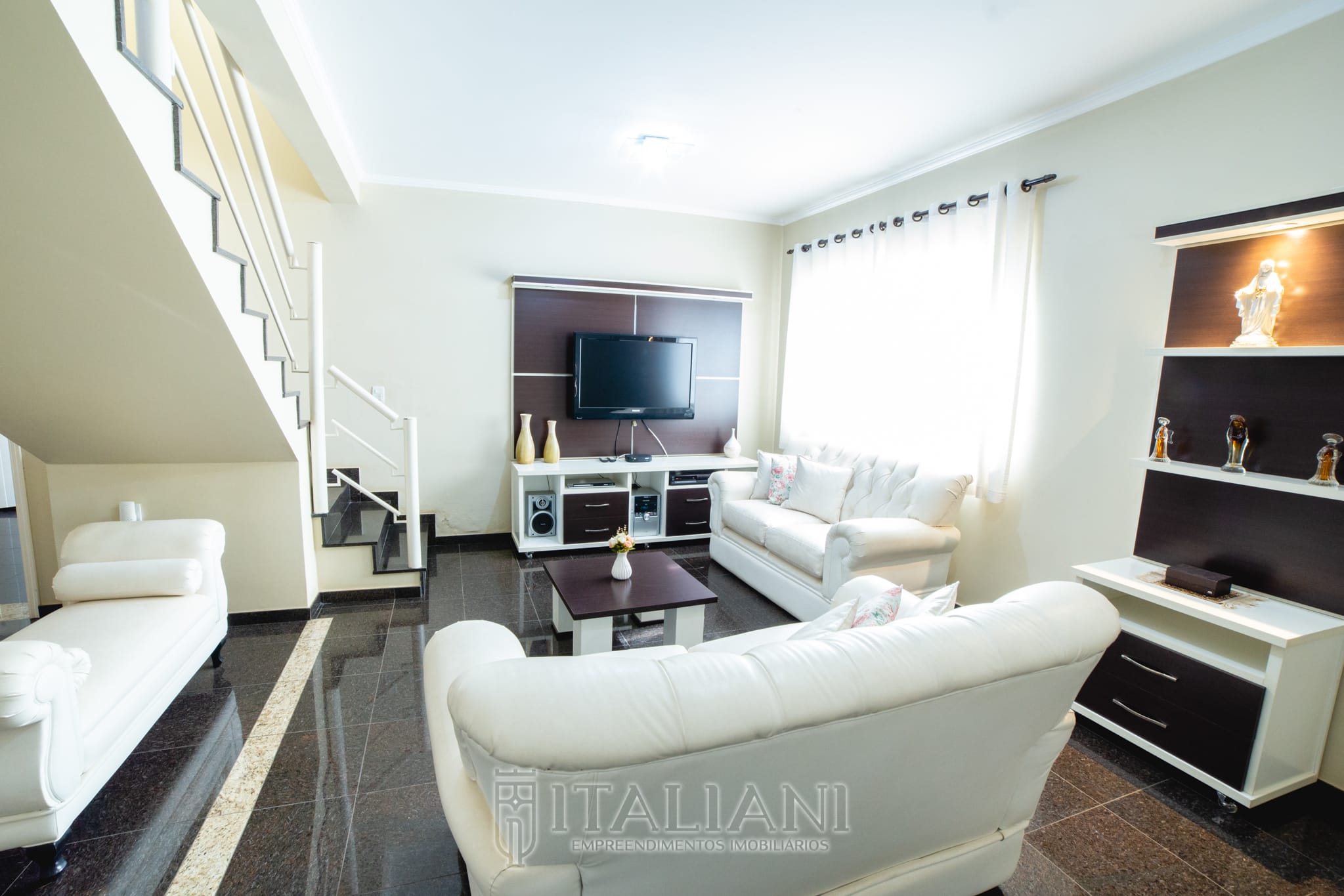 Imagens do imóveis Casa Sobrado com Piscina Bairro Santa Cruz, Mogi Mirim, SP