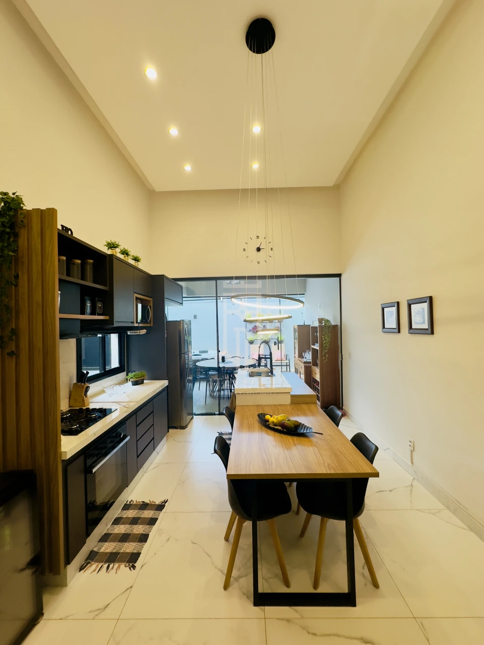 Imagens do imóveis Casa com Spa e 3 Quartos e 1 suíte com closet no Condomínio Residencial Reserva da Mata