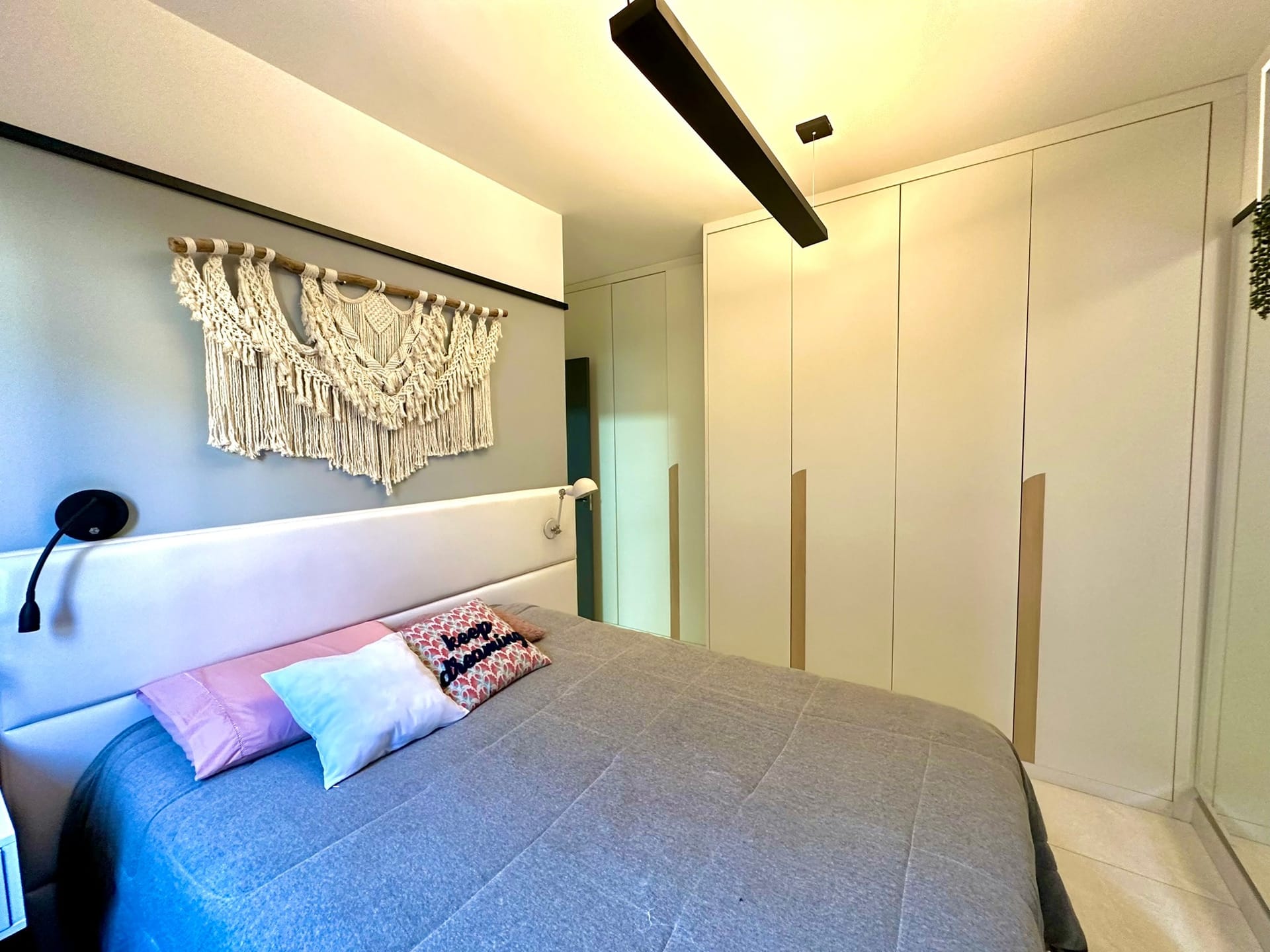 Imagens do imóveis Casa Térrea com Área Gourmet Próxima ao Shopping no Condomínio Residencial Villagio Santa Cruz em Mogi Mirim, SP