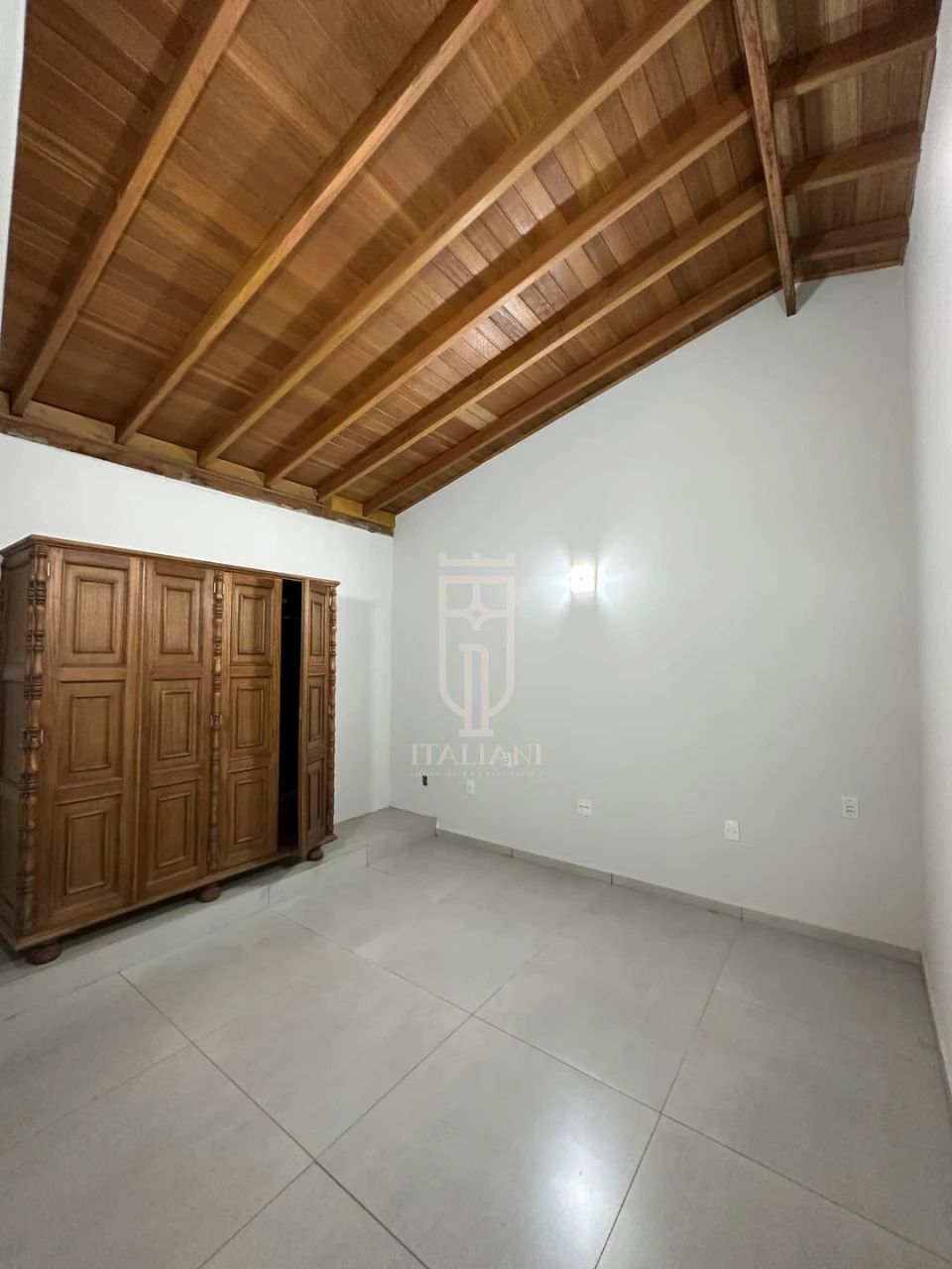 Imagens do imóveis Casa Térrea Com Três Quartos sendo Duas Suítes Jardim Longato Mogi Mirim SP