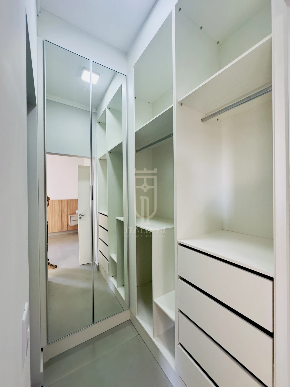 Imagens do imóveis Casa com Piscina e 3 quartos muito espaçosa no Condomínio Residencial Reserva da Mata em Mogi Mirim SP