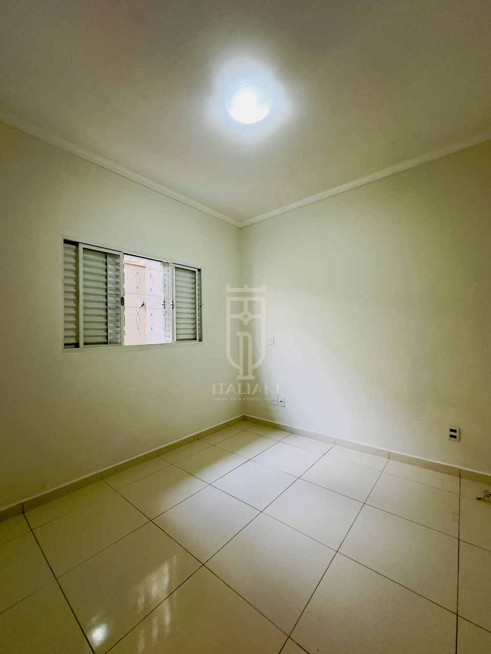 Imagens do imóveis Cassa Térrea espaçosa com 3 quartos sendo 1 suíte e área de lazer.