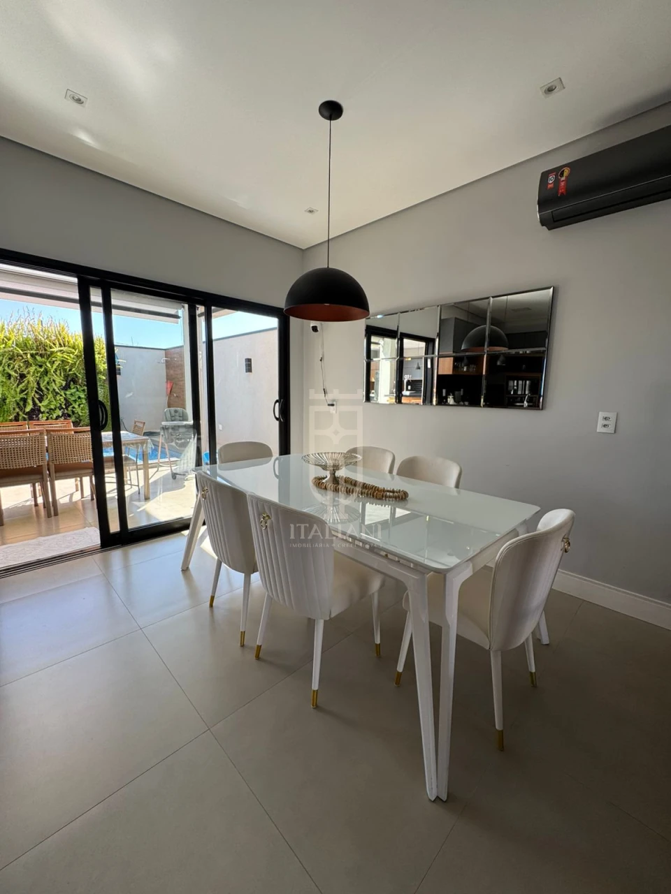 Imagens do imóveis Luxuoso Sobrado com 4 Suítes no Condomínio Residencial Vale Verde – Mogi Guaçu