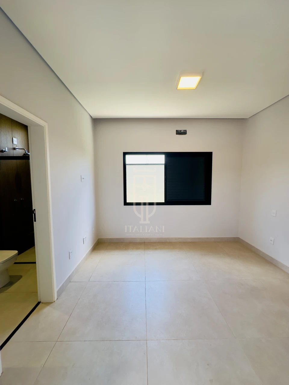 Imagens do imóveis Casa De Alto Padrão E 3 Suítes Em Condomínio Mogi Mirim no Jardim da Colina