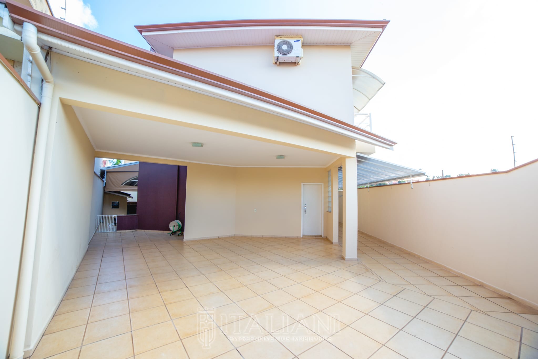 Imagens do imóveis Casa Sobrado com Piscina Bairro Santa Cruz, Mogi Mirim, SP