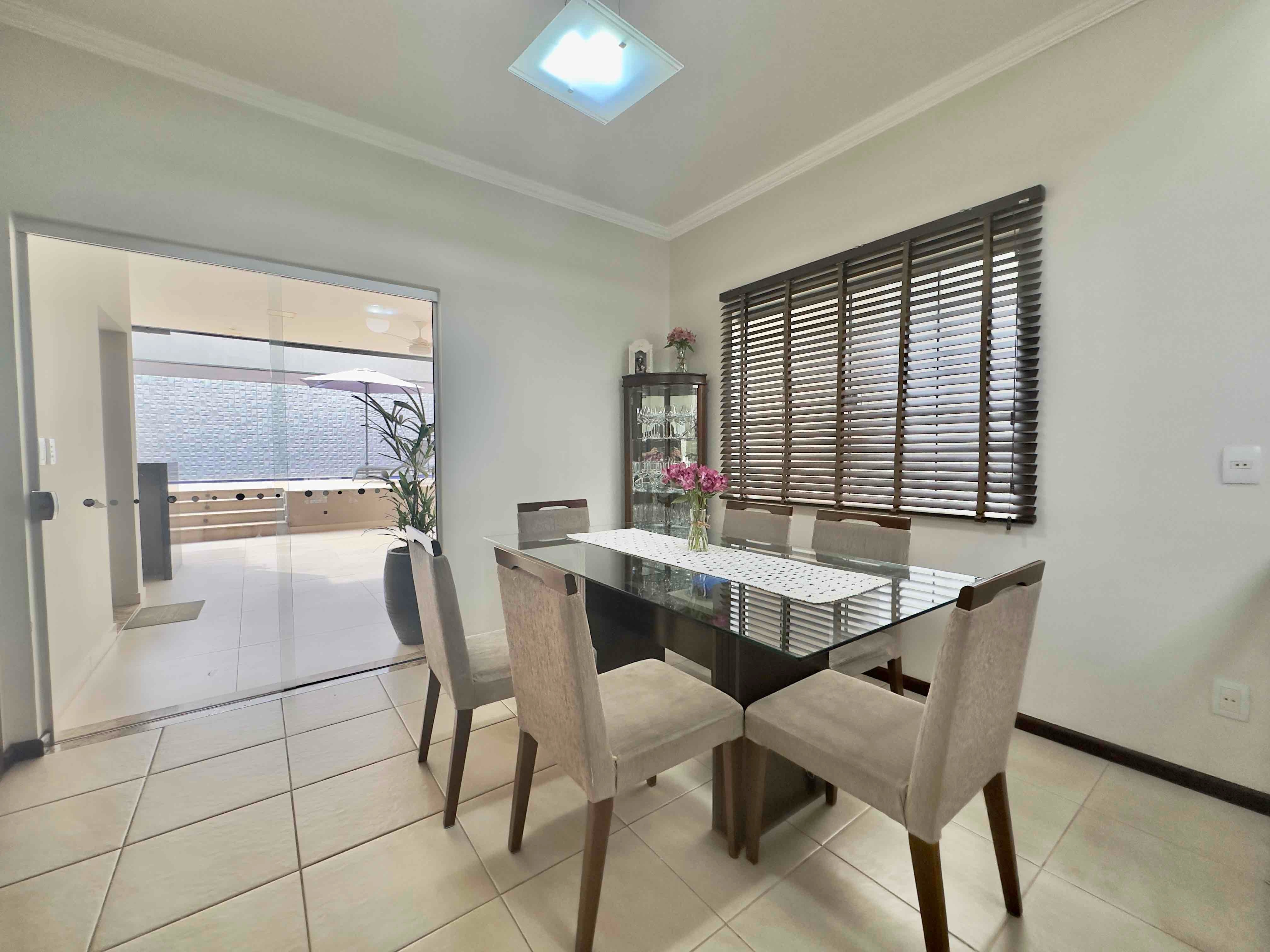 Imagens do imóveis Casa com 3 dormitórios e 1 escritório com ampla área de lazer, Bairro Nova Santa Cruz, Mogi Mirim SP