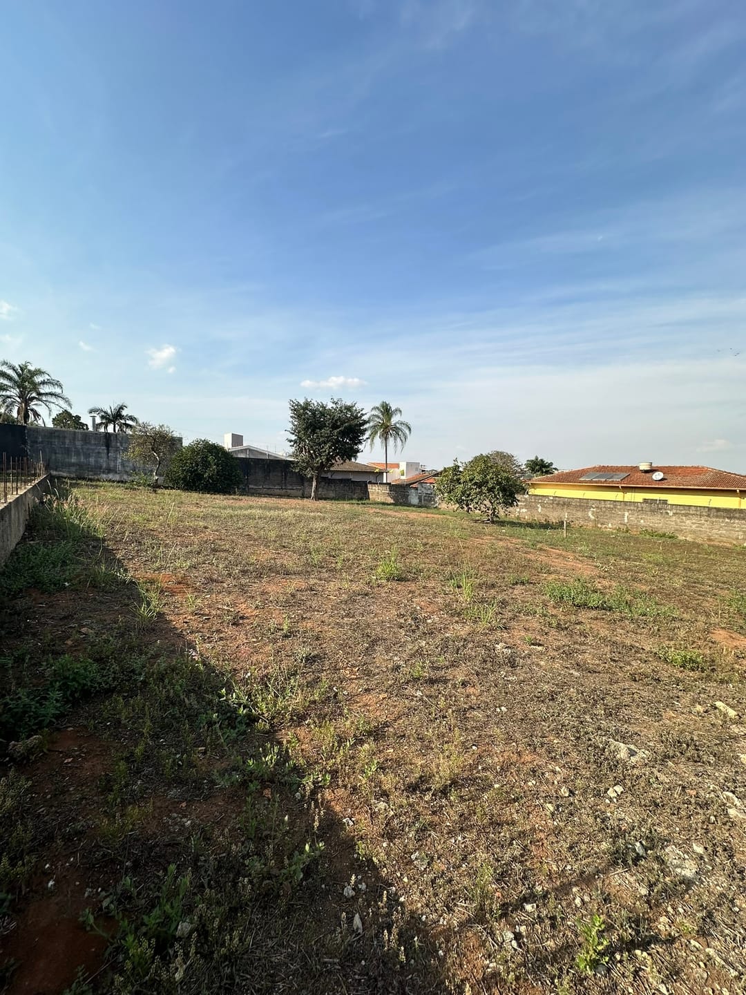 Imagens do imóveis Terreno Lote à venda com 600 m² e 14 metros de frente no Bairro Jardim Longatto em Mogi Mirim, SP