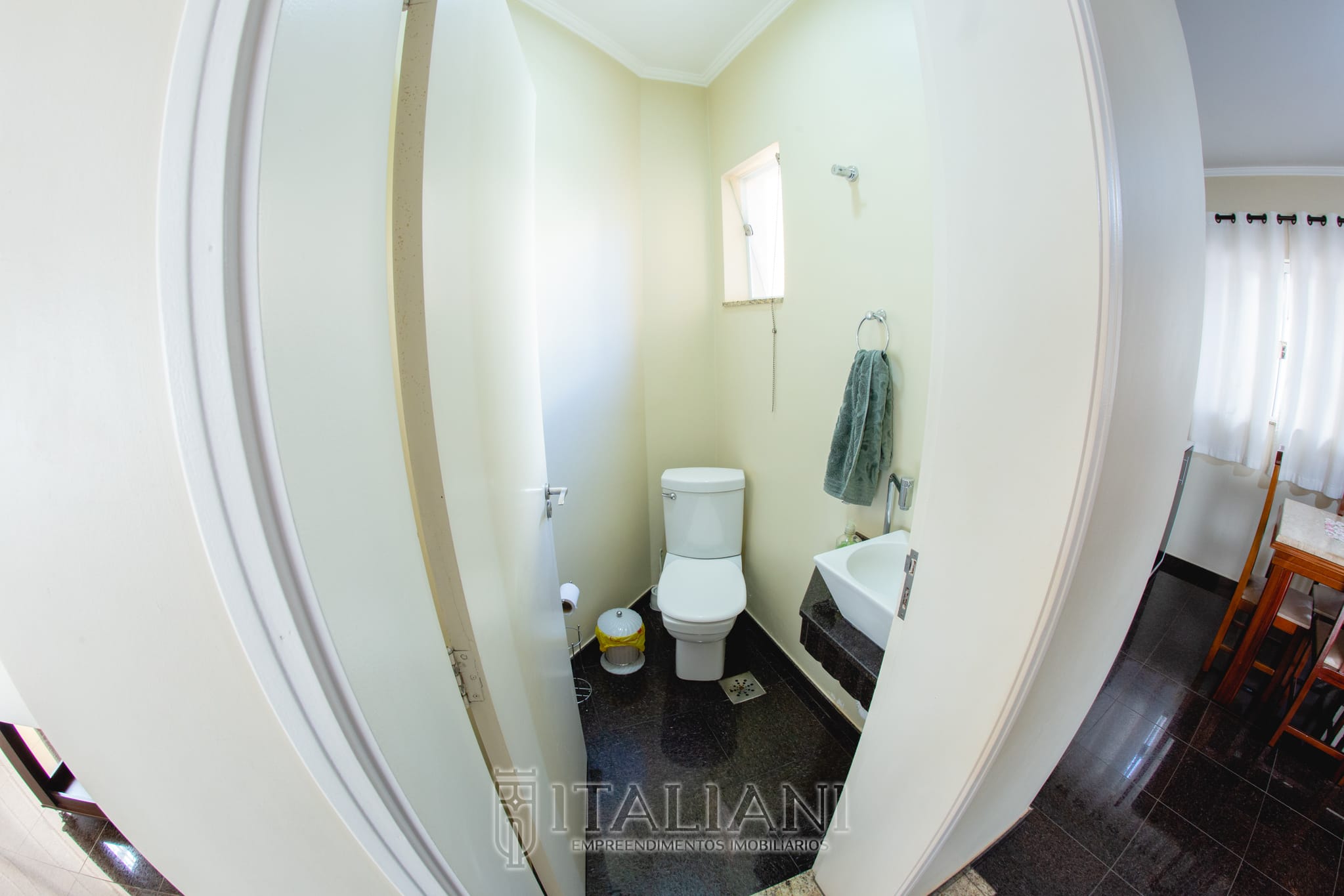 Imagens do imóveis Casa Sobrado com Piscina Bairro Santa Cruz, Mogi Mirim, SP