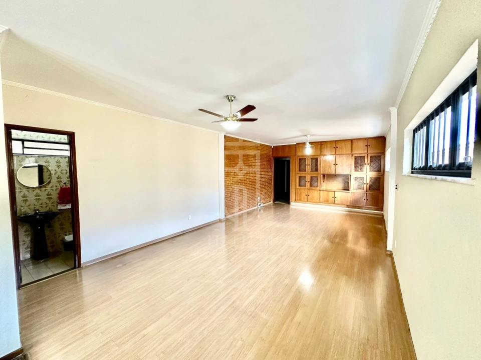 Imagens do imóveis Casa terrea com 3 três suítes piscina e área de lazer à venda, bairro Saúde, próximo ao fórum Mogi Mirim, SP