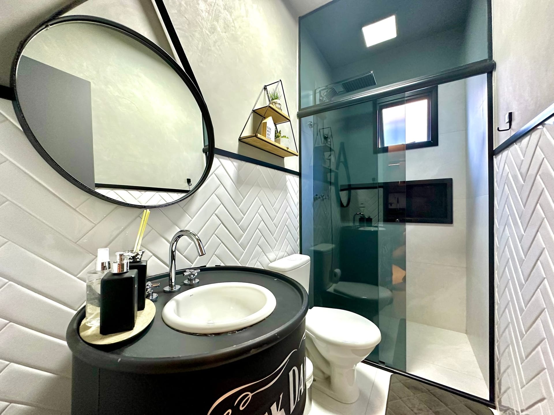 Imagens do imóveis Casa Térrea com Área Gourmet Próxima ao Shopping no Condomínio Residencial Villagio Santa Cruz em Mogi Mirim, SP