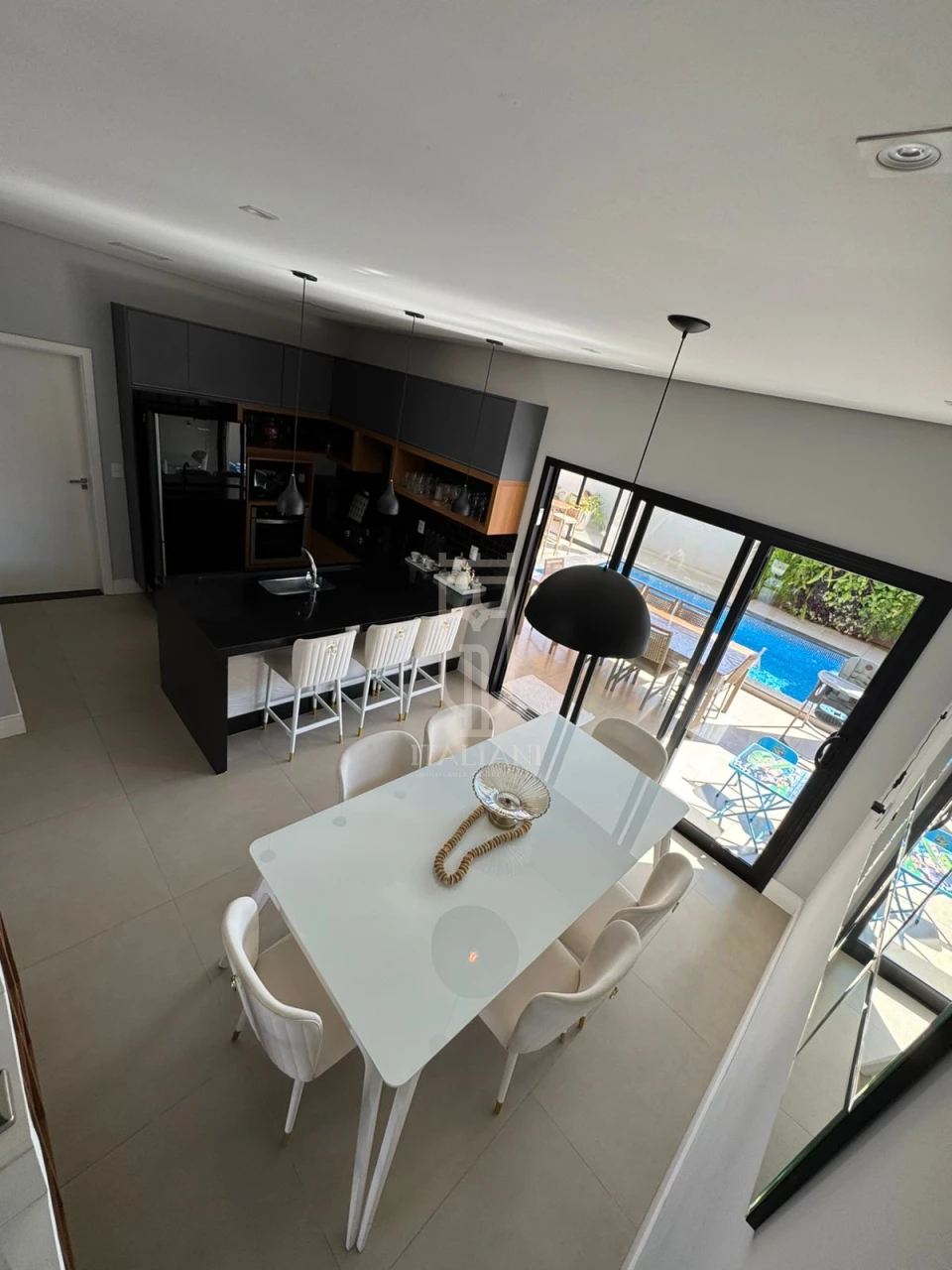 Imagens do imóveis Luxuoso Sobrado com 4 Suítes no Condomínio Residencial Vale Verde – Mogi Guaçu