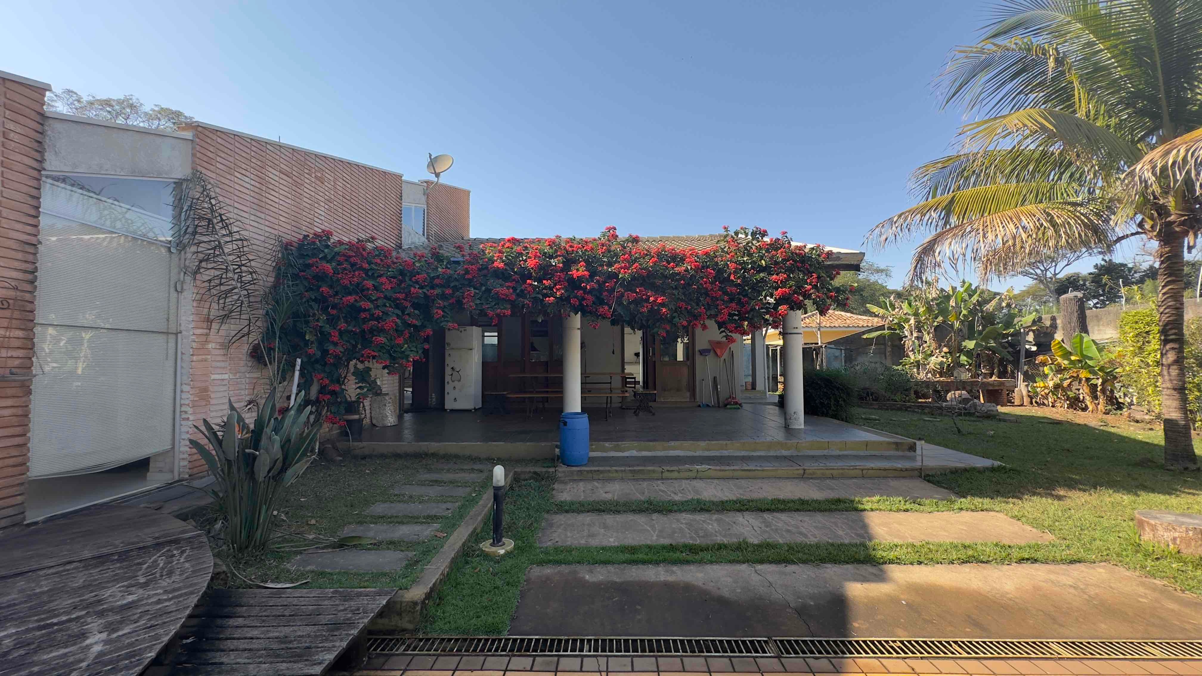 Imagens do imóveis Chácara de alto padrão com piscina a venda, Chácara Ipê, Mogi Mirim, SP