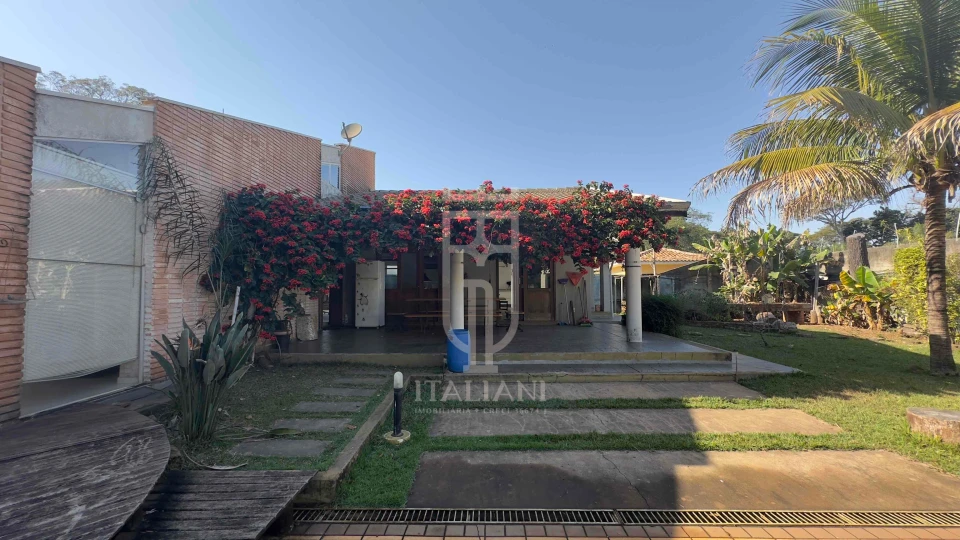 Imagens do imóveis Chácara de alto padrão com piscina a venda, Chácara Ipê, Mogi Mirim, SP