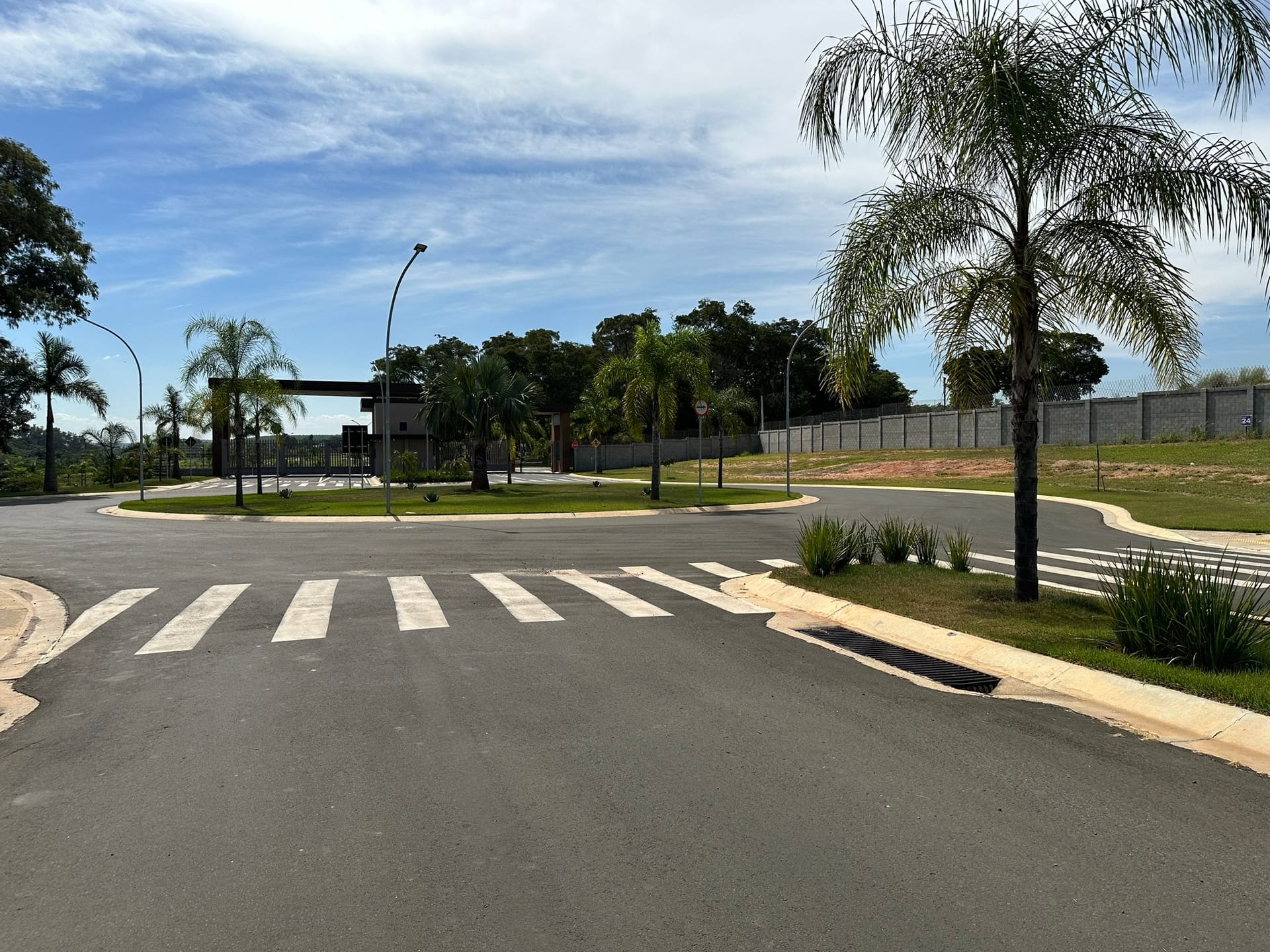 Imagens do imóveis Lotes Terreno Condomínio Flor D'Aldeia, Fase 1 e Fase 2 Baixa Mogiana Mogi Mirim, SP