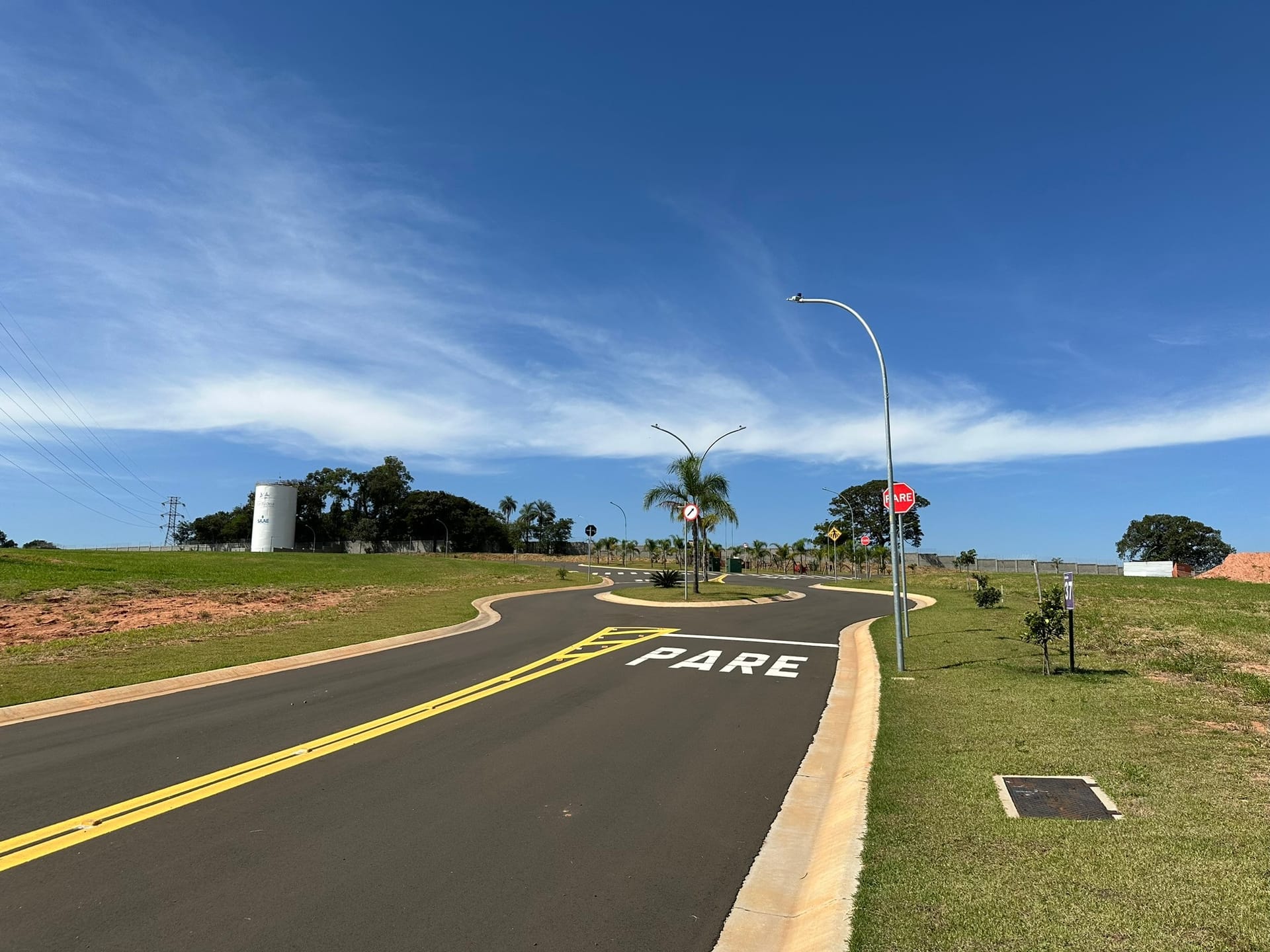Imagens do imóveis Lotes Terreno Condomínio Flor D'Aldeia, Fase 1 e Fase 2 Baixa Mogiana Mogi Mirim, SP