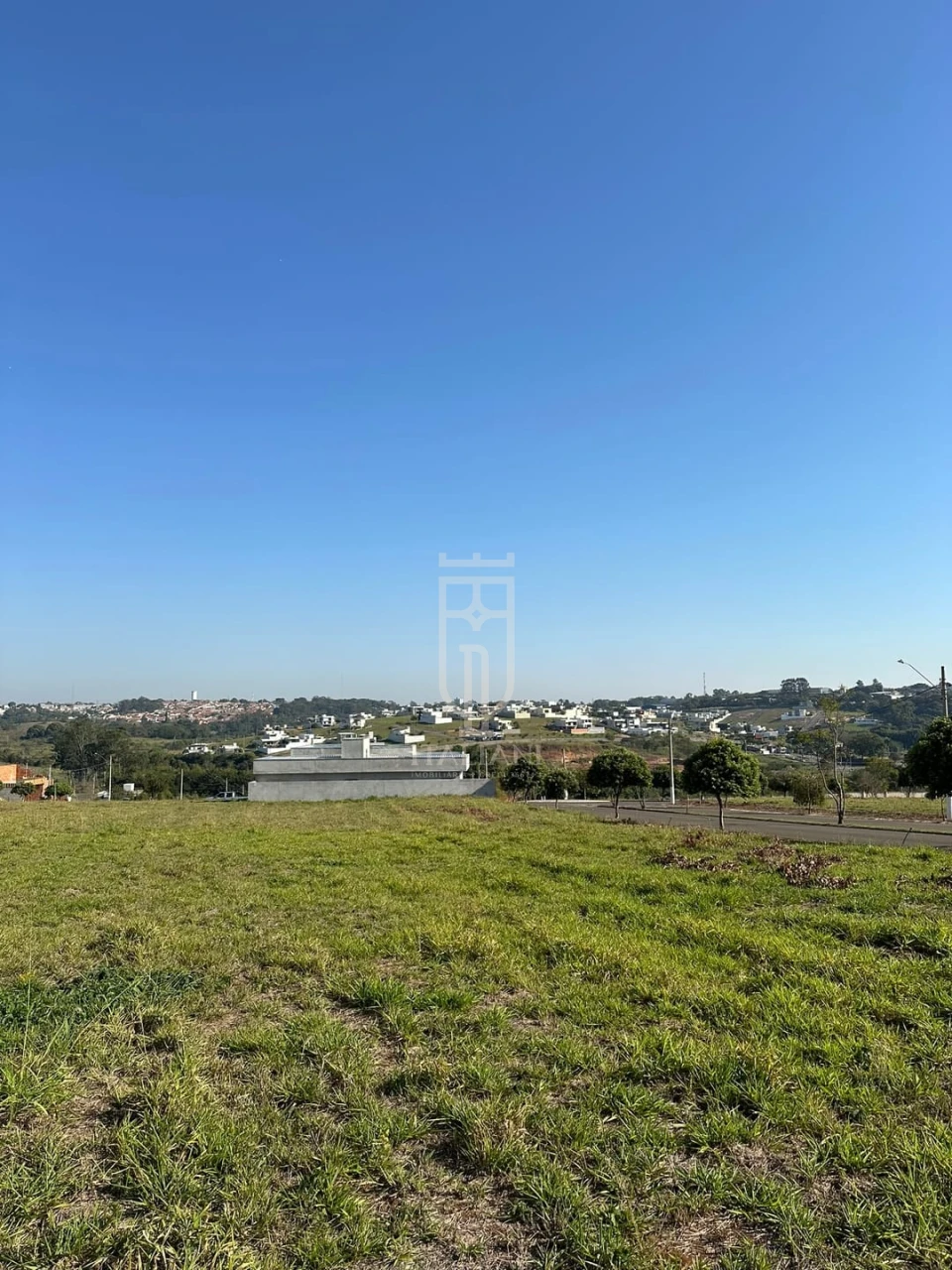 Imagens do imóveis Terreno Lote Plano à venda no Condomínio Residencial Vila Toscana, Mogi Mirim, SP