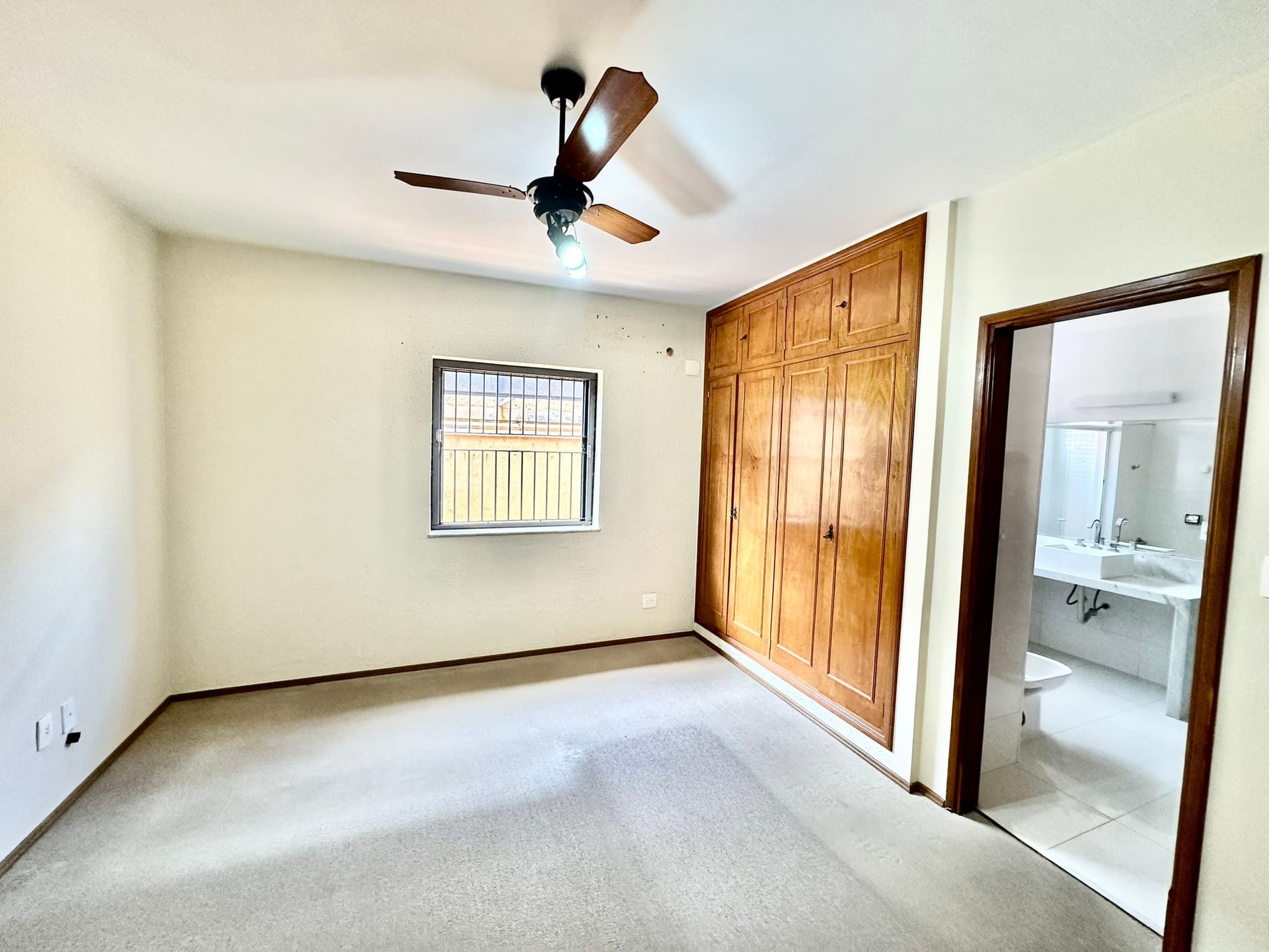 Imagens do imóveis Casa terrea com 3 três suítes piscina e área de lazer à venda, bairro Saúde, próximo ao fórum Mogi Mirim, SP