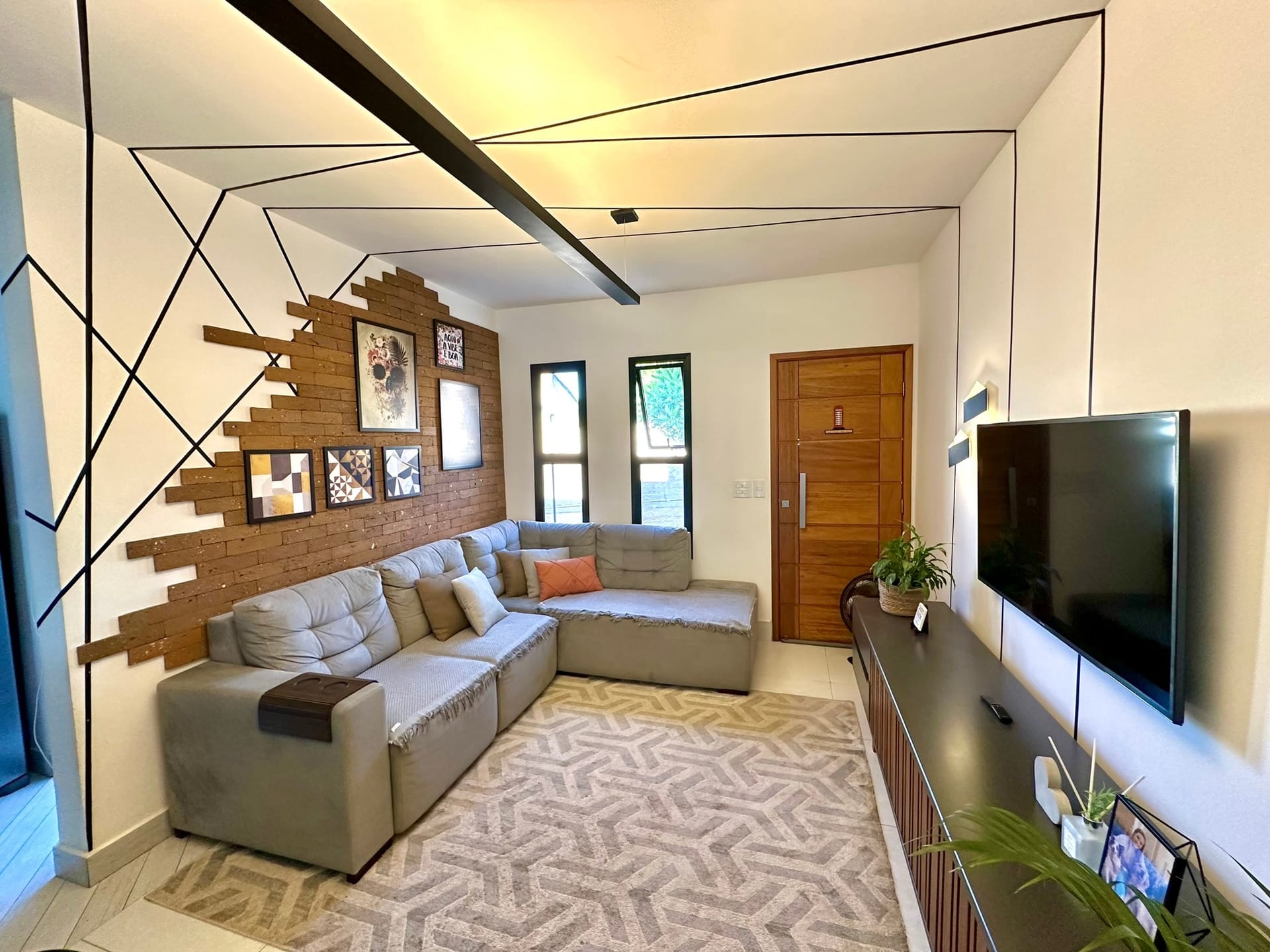 Imagens do imóveis Casa Térrea com Área Gourmet Próxima ao Shopping no Condomínio Residencial Villagio Santa Cruz em Mogi Mirim, SP