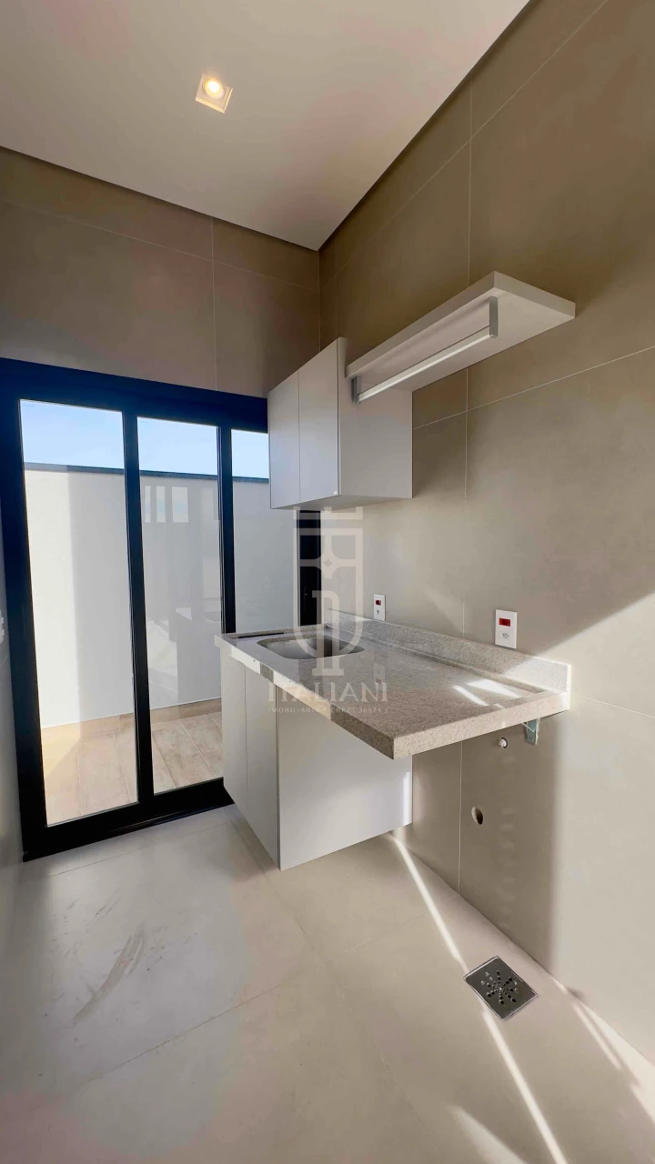 Imagens do imóveis Casa em condomínio com piscina e 3 suítes à Venda, Flor D’Aldeia, Mogi Mirim, SP