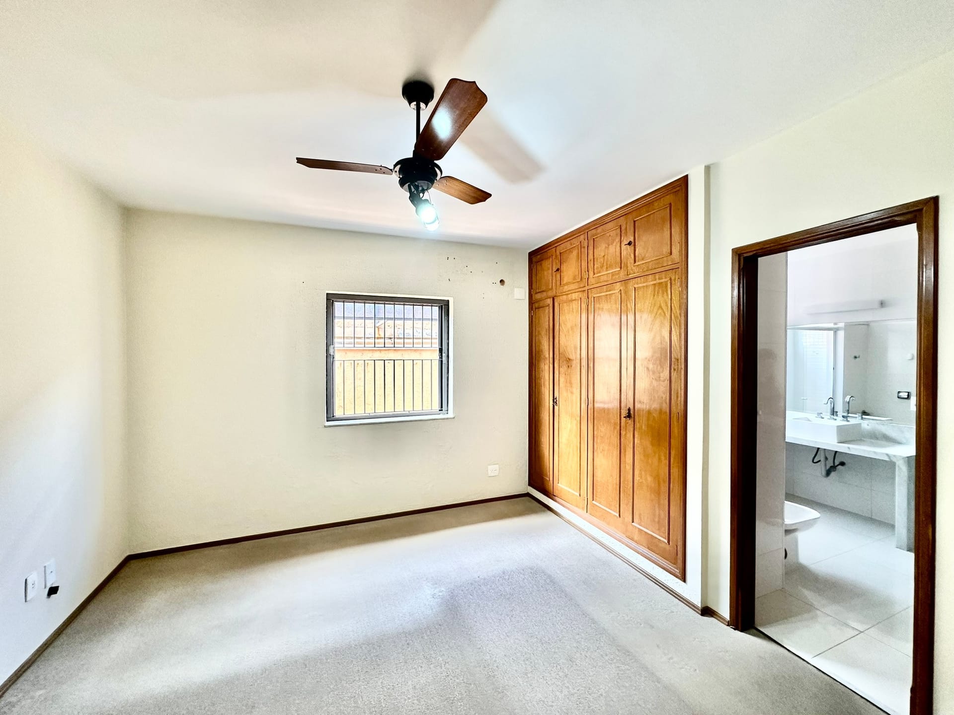 Imagens do imóveis Casa terrea com 3 três suítes piscina e área de lazer à venda, bairro Saúde, próximo ao fórum Mogi Mirim, SP