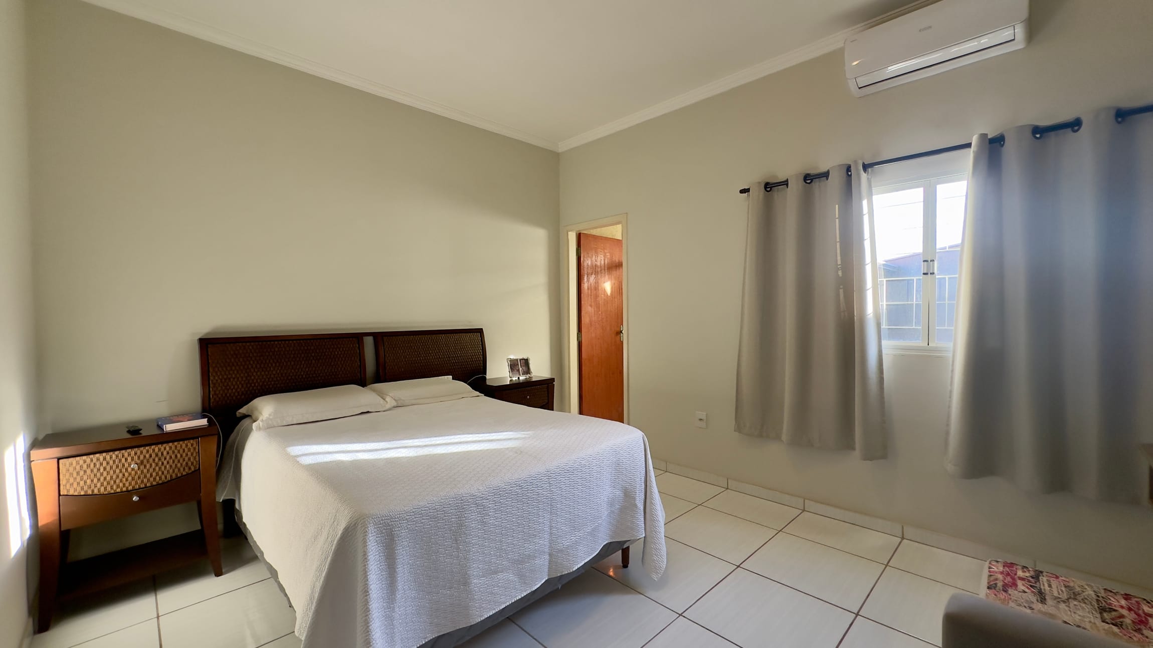 Imagens do imóveis Casa à Venda Próxima ao Clube Mogiano com 3 quartos e área de lazer no Residencial João Bordignon, Mogi Mirim, SP