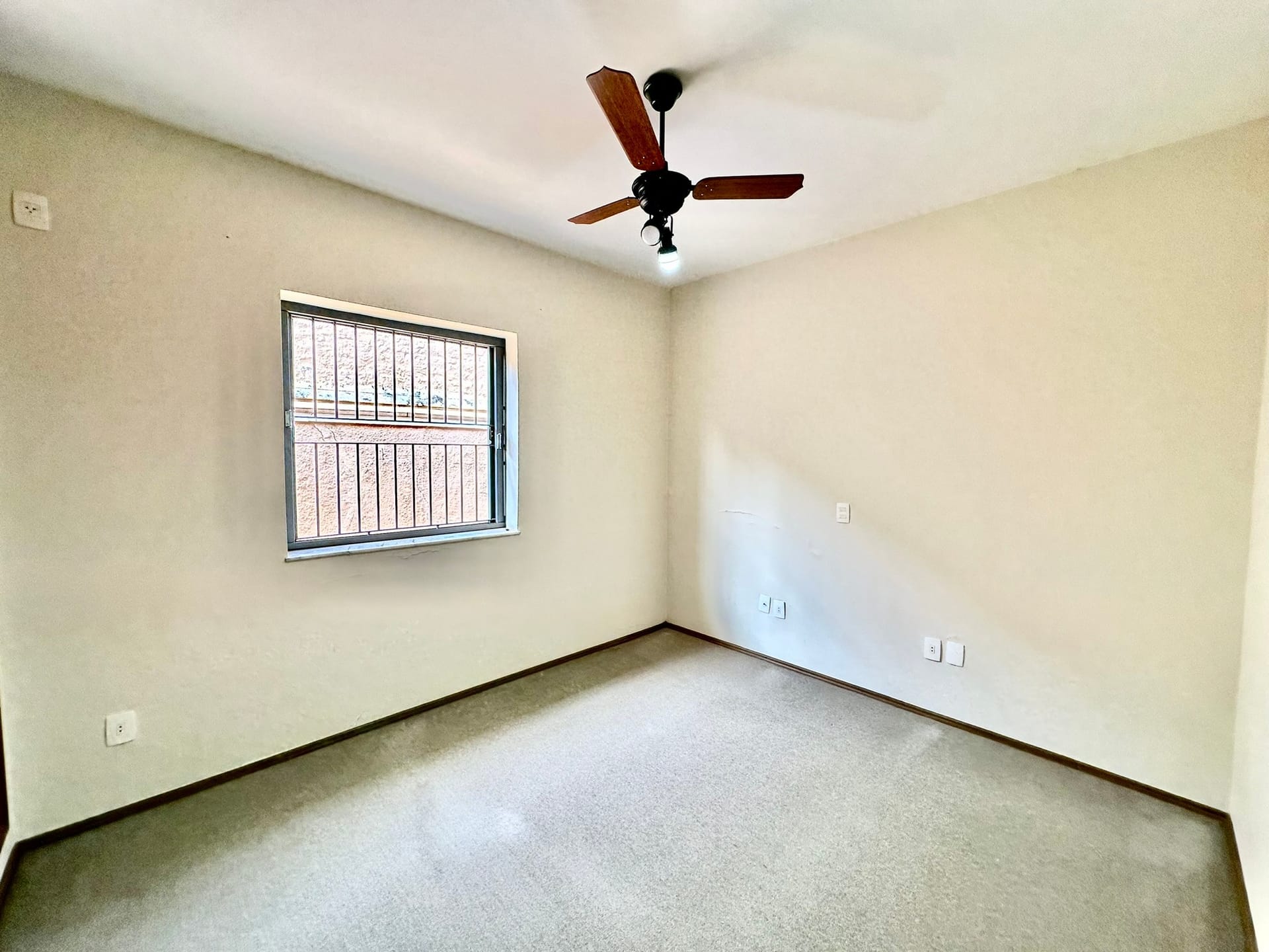 Imagens do imóveis Casa terrea com 3 três suítes piscina e área de lazer à venda, bairro Saúde, próximo ao fórum Mogi Mirim, SP