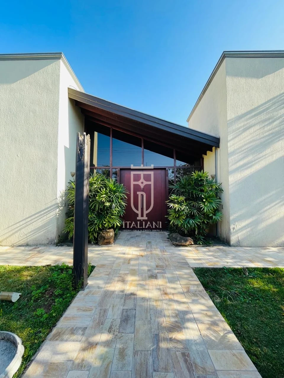 Imagens do imóveis Chácara com piscina em excelente localização em Mogi Mirim SP