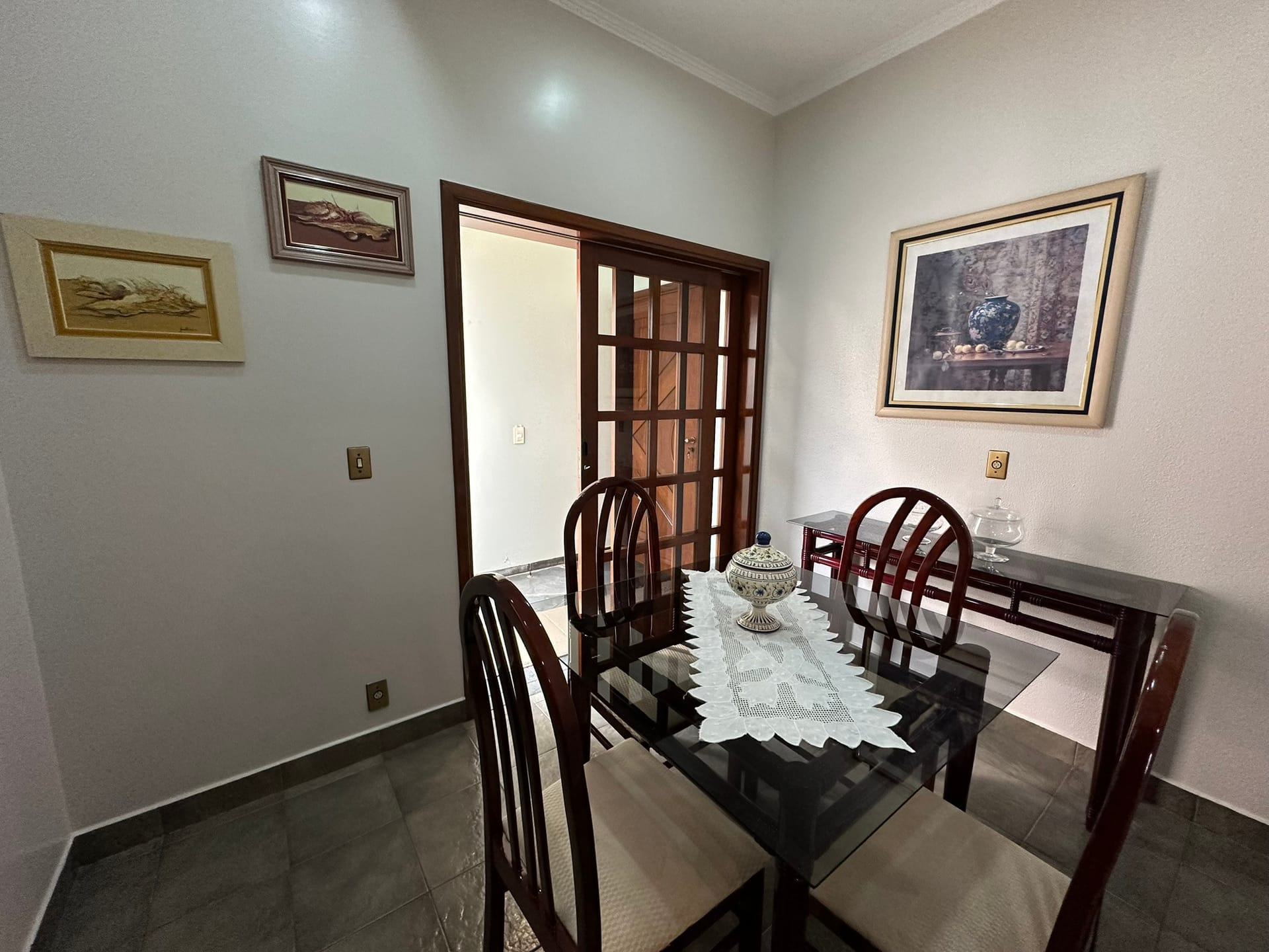 Imagens do imóveis CASA COM 3 SUÍTES E PISCINA À VENDA JARDIM ÁUREA MOGI MIRIM, SP