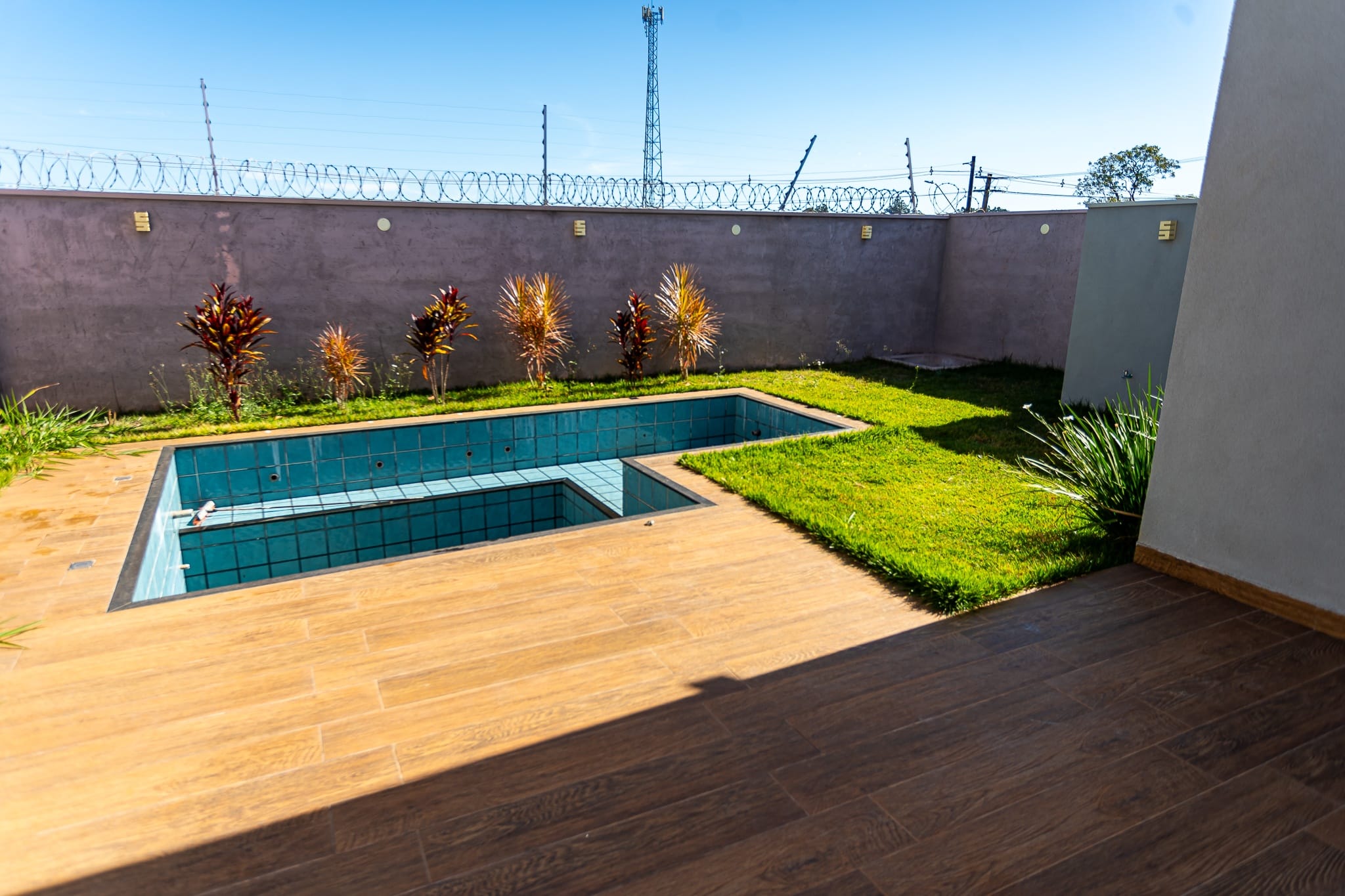 Imagens do imóveis Casa Térrea com 3 Suítes e piscina em Condomínio, Condomínio Alvorada Mogi Mirim SP