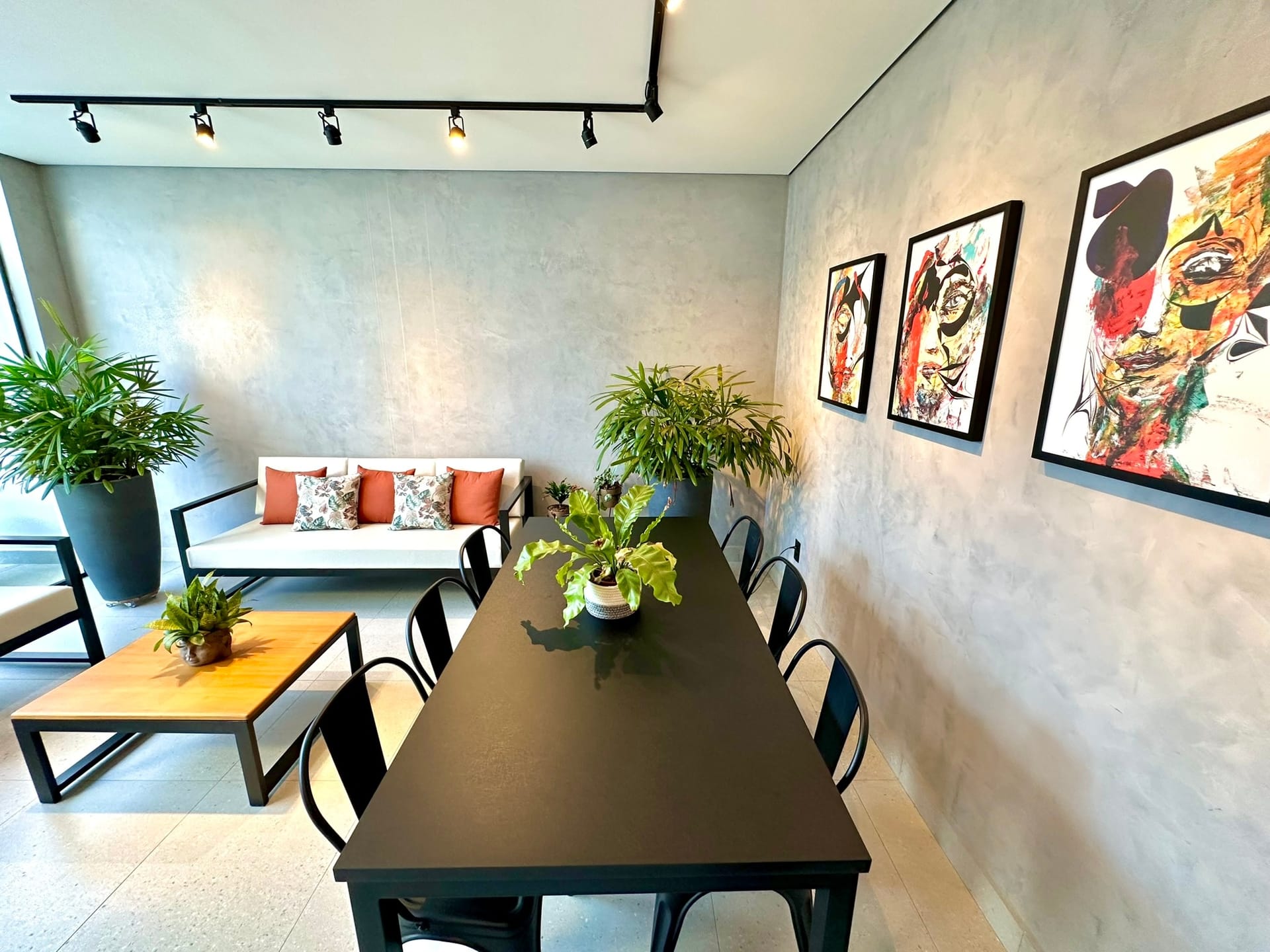 Imagens do imóveis Casa Térrea com Área Gourmet Próxima ao Shopping no Condomínio Residencial Villagio Santa Cruz em Mogi Mirim, SP