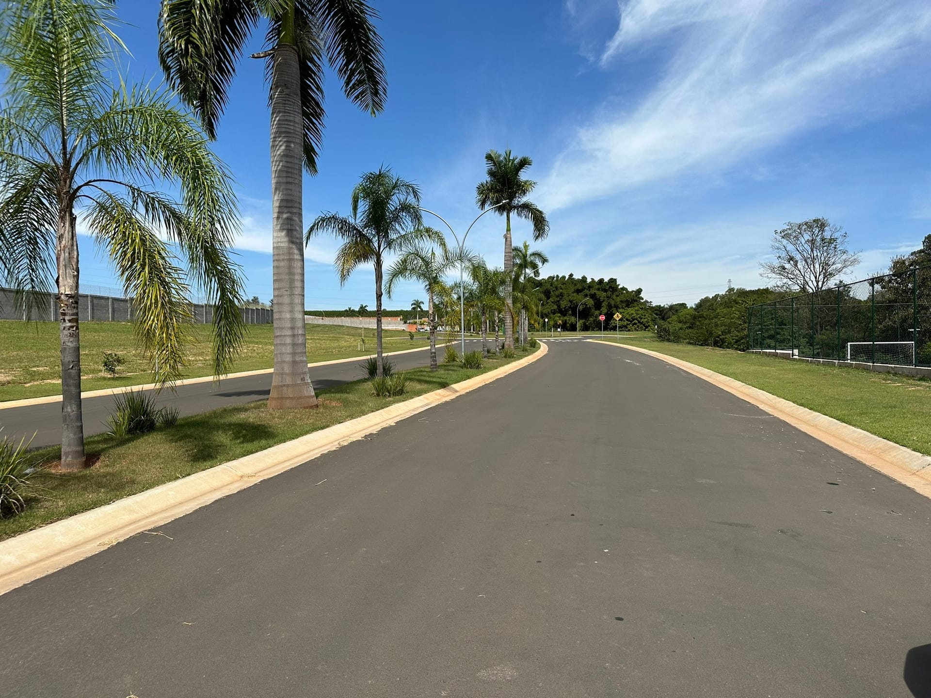 Imagens do imóveis Lotes Terreno Condomínio Flor D'Aldeia, Fase 1 e Fase 2 Baixa Mogiana Mogi Mirim, SP