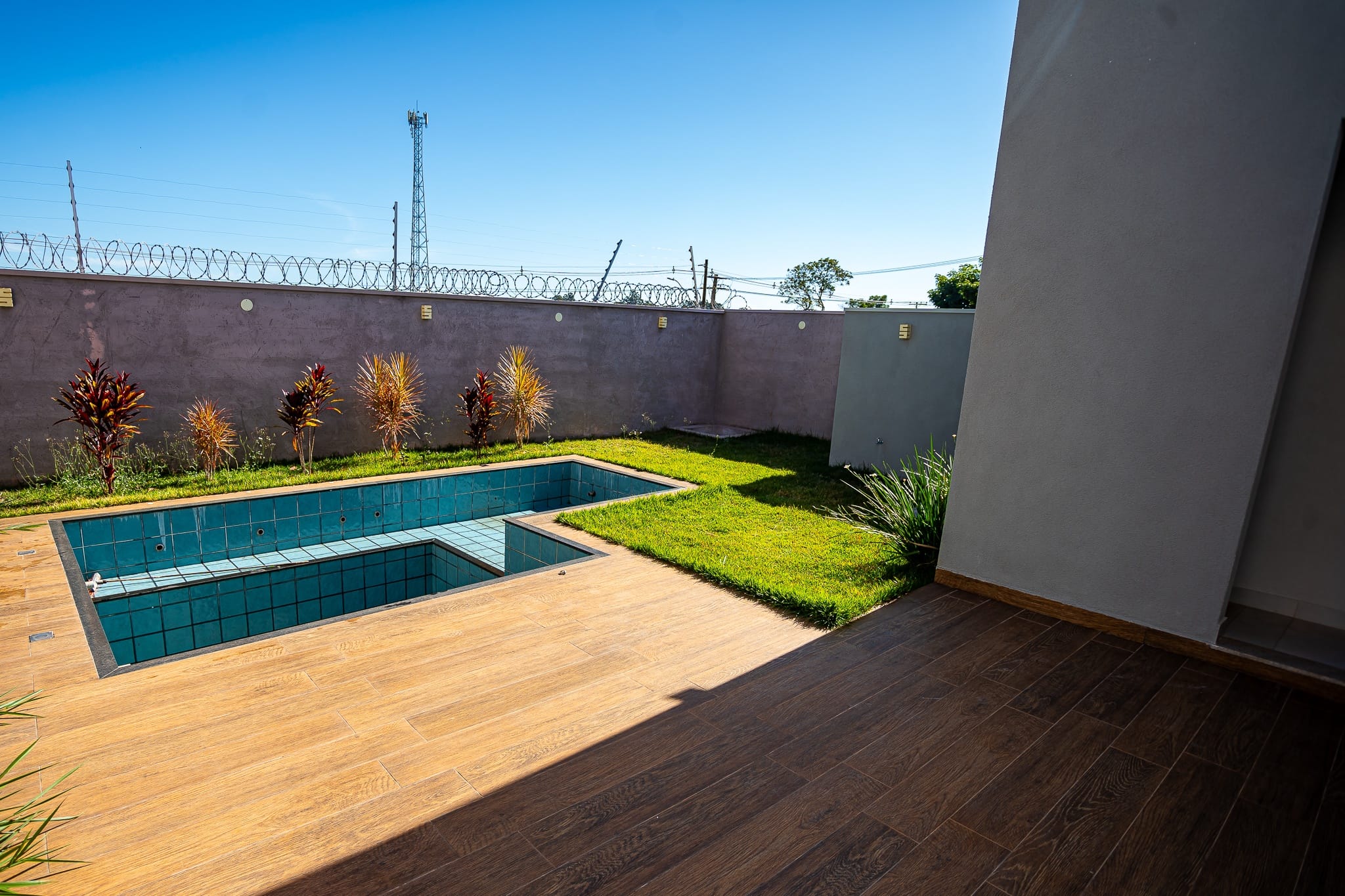 Imagens do imóveis Casa Térrea com 3 Suítes e piscina em Condomínio, Condomínio Alvorada Mogi Mirim SP