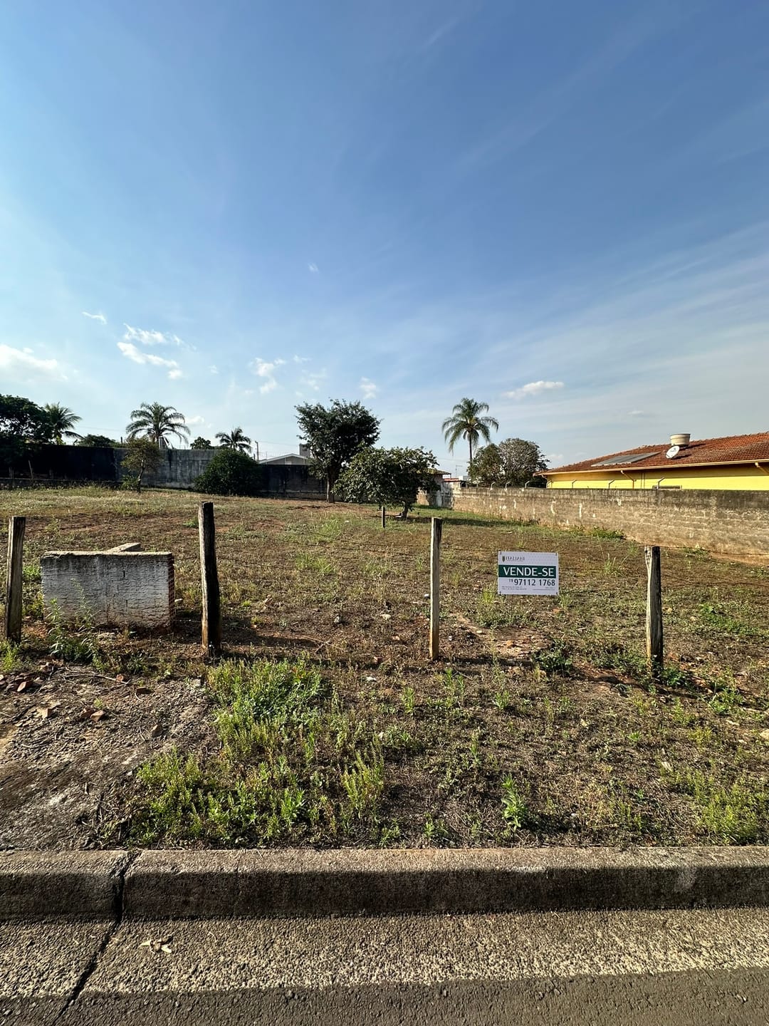 Imagens do imóveis Terreno Lote à venda com 600 m² e 14 metros de frente no Bairro Jardim Longatto em Mogi Mirim, SP