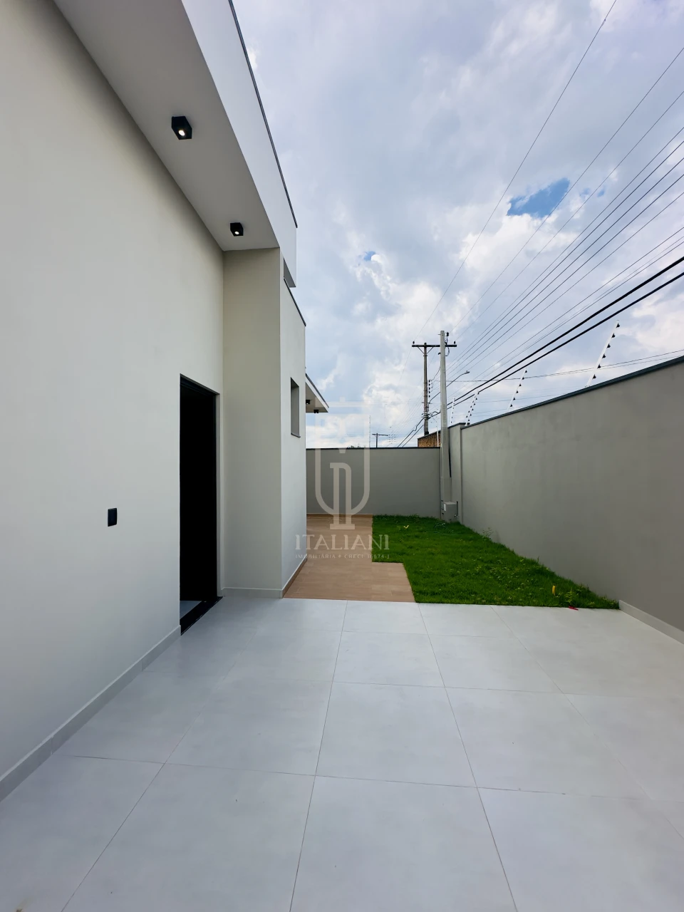 Imagens do imóveis Casa térrea nova recém construída com 3 quartos sendo 1 suíte