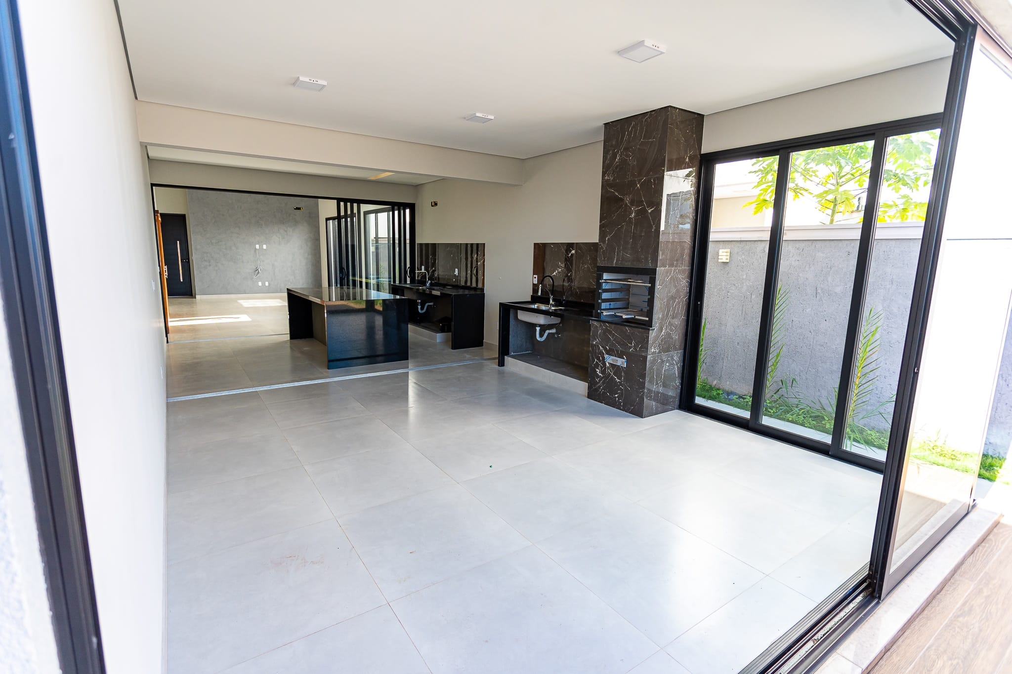 Imagens do imóveis Casa Térrea com 3 Suítes e piscina em Condomínio, Condomínio Alvorada Mogi Mirim SP