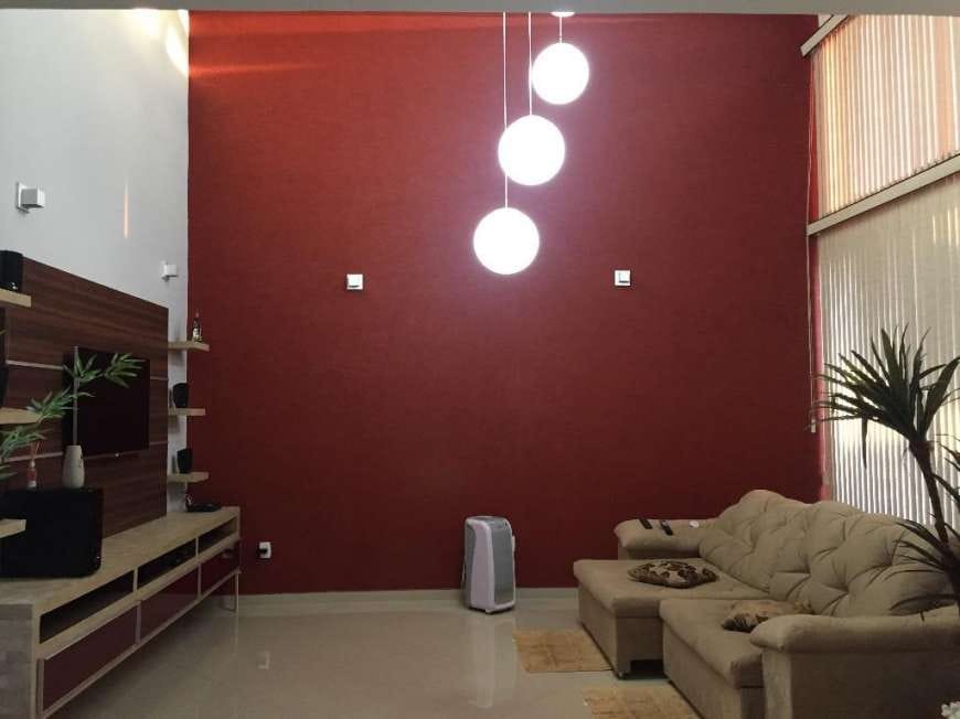 Imagens do imóveis Casa Térrea com 3 quartos e churrasqueira e 2 vagas cobertas em Ótima Localização no Residencial do Bosque, Mogi Mirim, SP