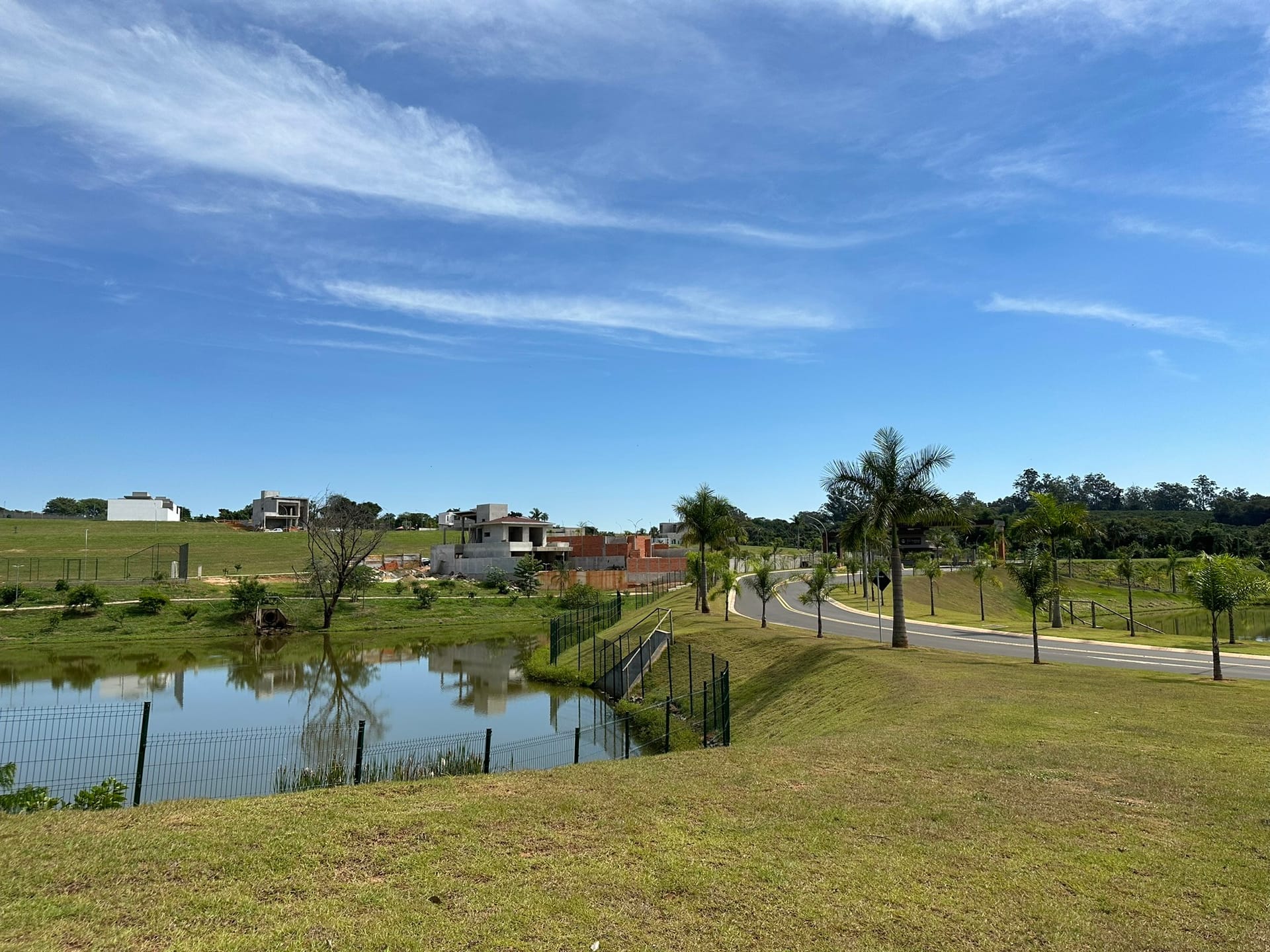 Imagens do imóveis Lotes Terreno Condomínio Flor D'Aldeia, Fase 1 e Fase 2 Baixa Mogiana Mogi Mirim, SP