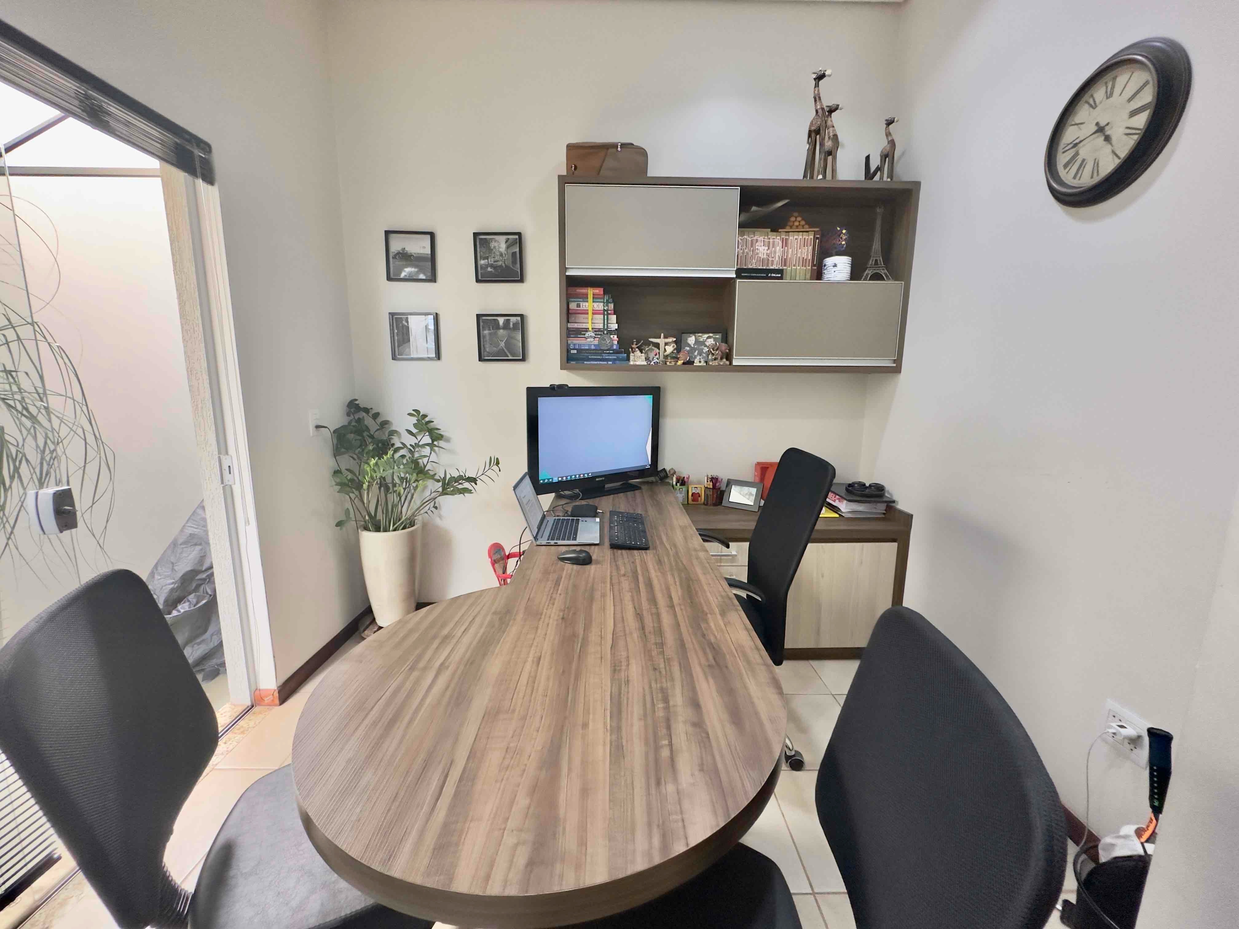 Imagens do imóveis Casa com 3 dormitórios e 1 escritório com ampla área de lazer, Bairro Nova Santa Cruz, Mogi Mirim SP