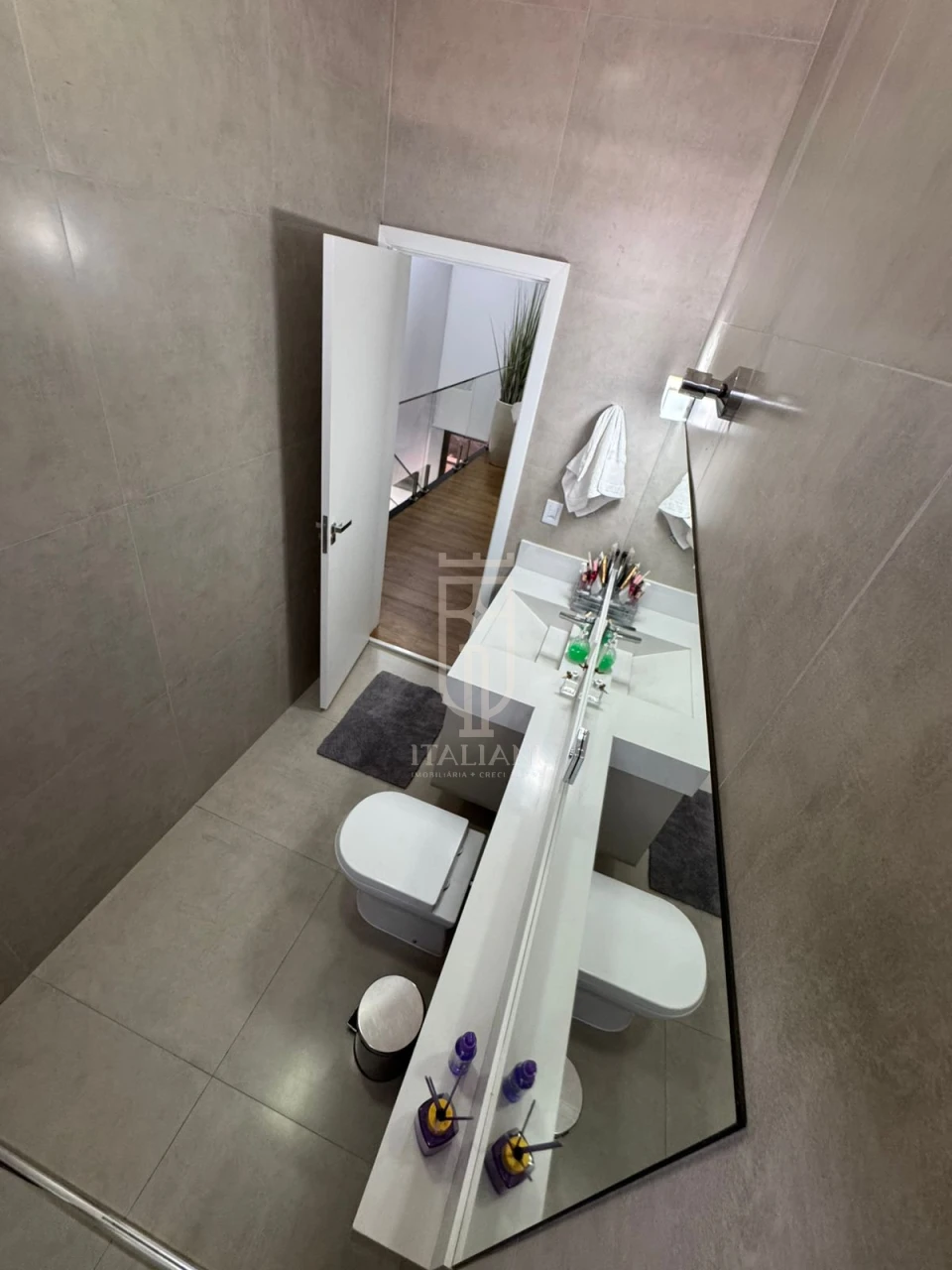 Imagens do imóveis Luxuoso Sobrado com 4 Suítes no Condomínio Residencial Vale Verde – Mogi Guaçu