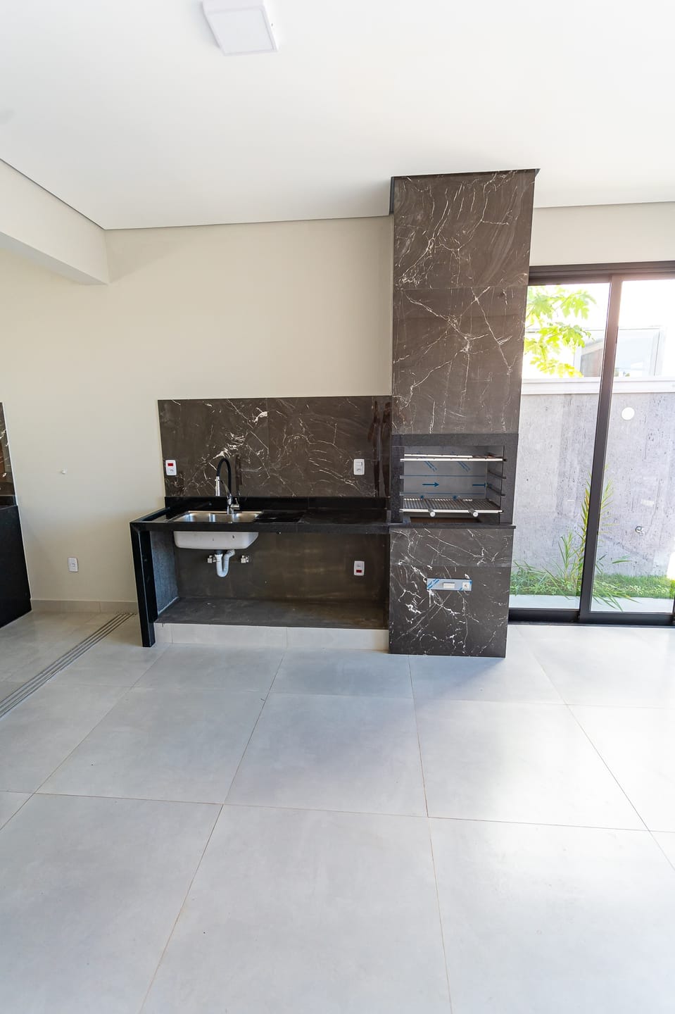 Imagens do imóveis Casa Térrea com 3 Suítes e piscina em Condomínio, Condomínio Alvorada Mogi Mirim SP