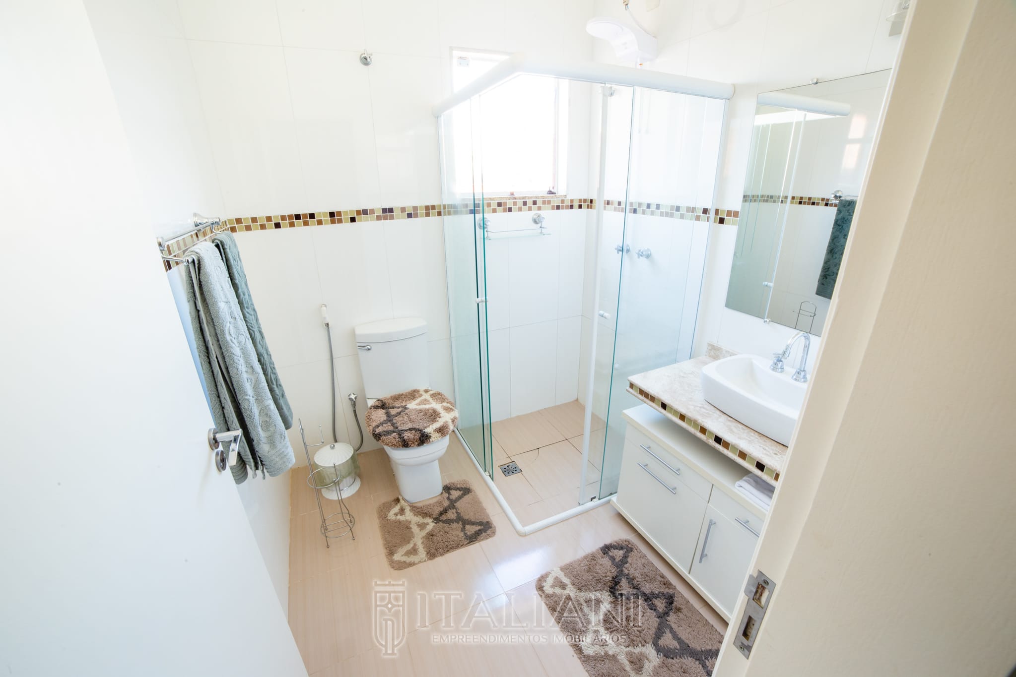 Imagens do imóveis Casa Sobrado com Piscina Bairro Santa Cruz, Mogi Mirim, SP