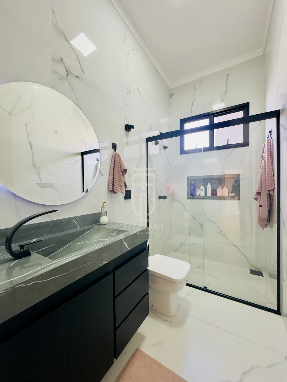 Imagens do imóveis Casa com Spa e 3 Quartos e 1 suíte com closet no Condomínio Residencial Reserva da Mata