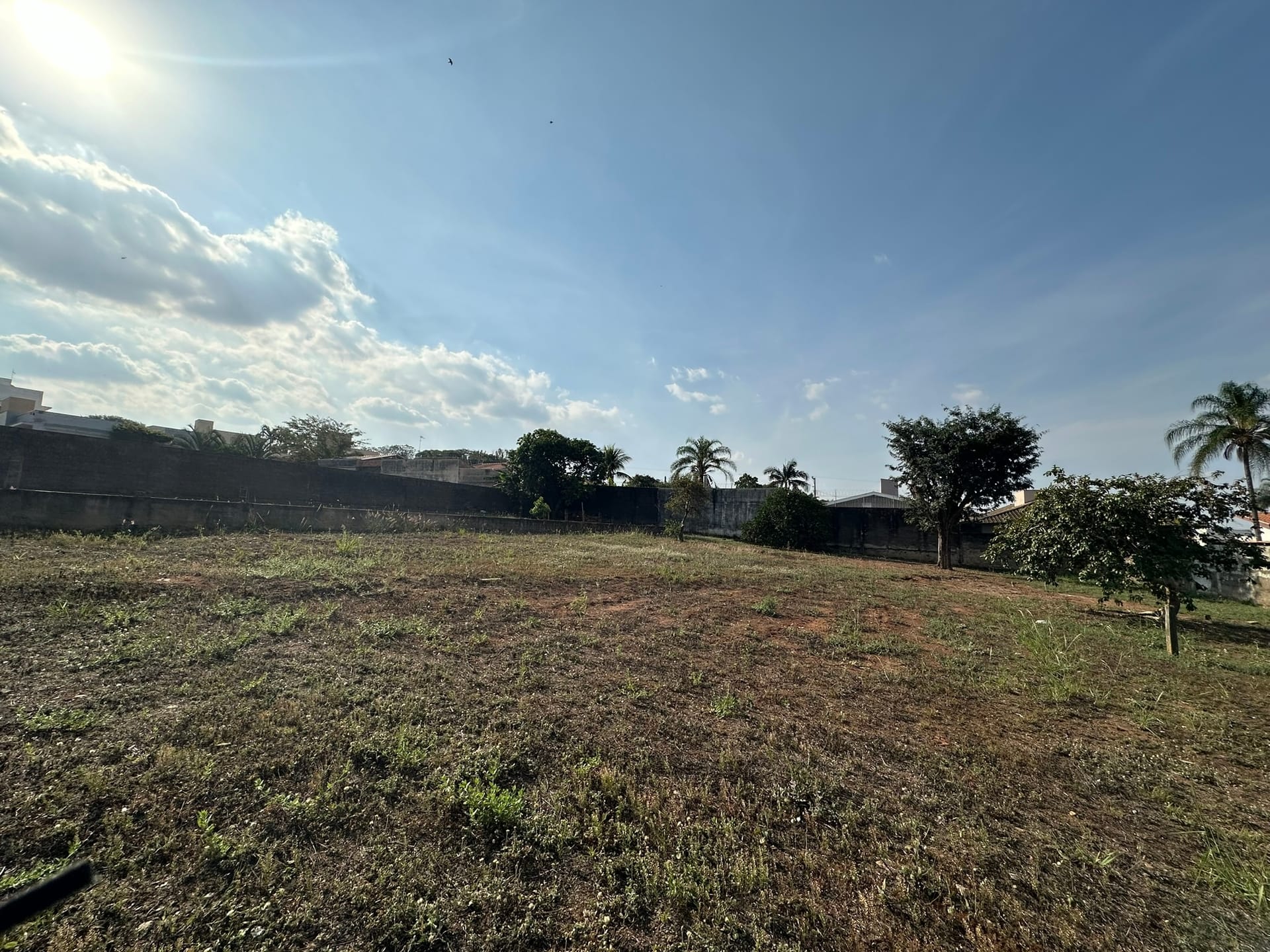 Imagens do imóveis Terreno Lote à venda com 600 m² e 14 metros de frente no Bairro Jardim Longatto em Mogi Mirim, SP