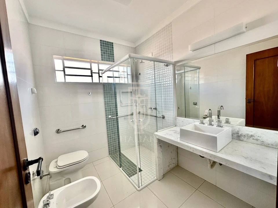 Imagens do imóveis Casa terrea com 3 três suítes piscina e área de lazer à venda, bairro Saúde, próximo ao fórum Mogi Mirim, SP