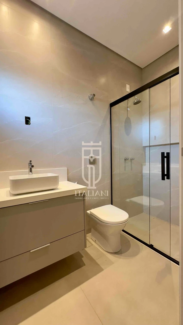 Imagens do imóveis Casa em condomínio com piscina e 3 suítes à Venda, Flor D’Aldeia, Mogi Mirim, SP