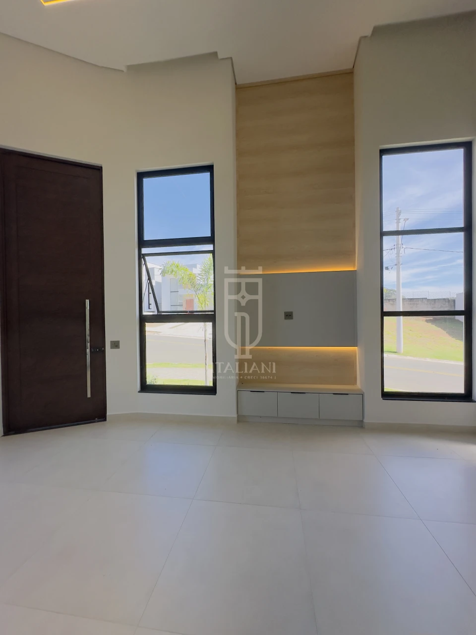 Imagens do imóveis Casa Com 3 Suítes E Area De Lazer Com Piscina No Morro Vermelho 2