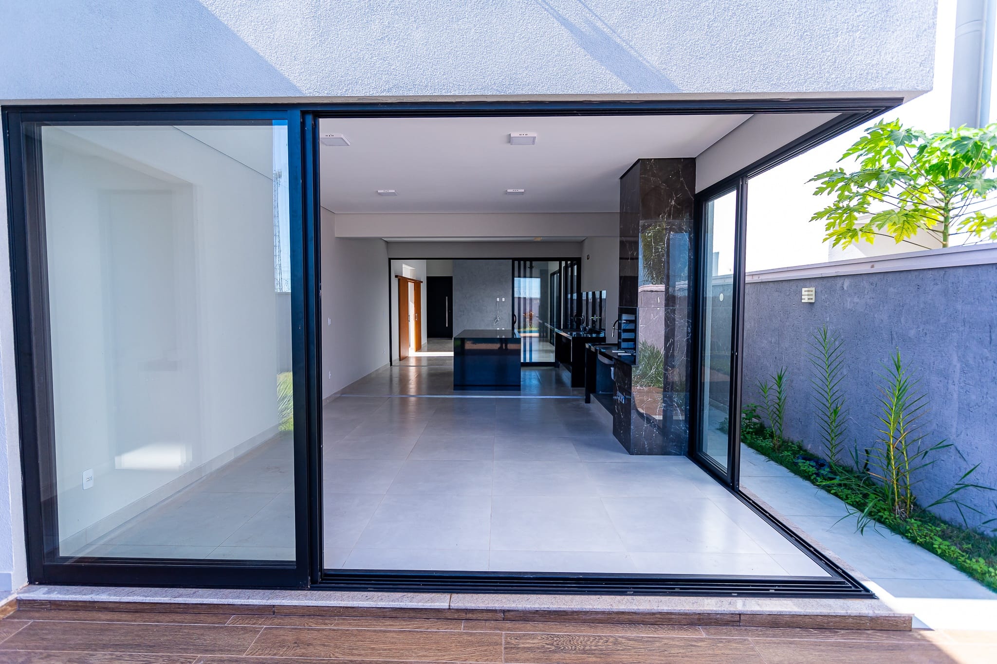 Imagens do imóveis Casa Térrea com 3 Suítes e piscina em Condomínio, Condomínio Alvorada Mogi Mirim SP